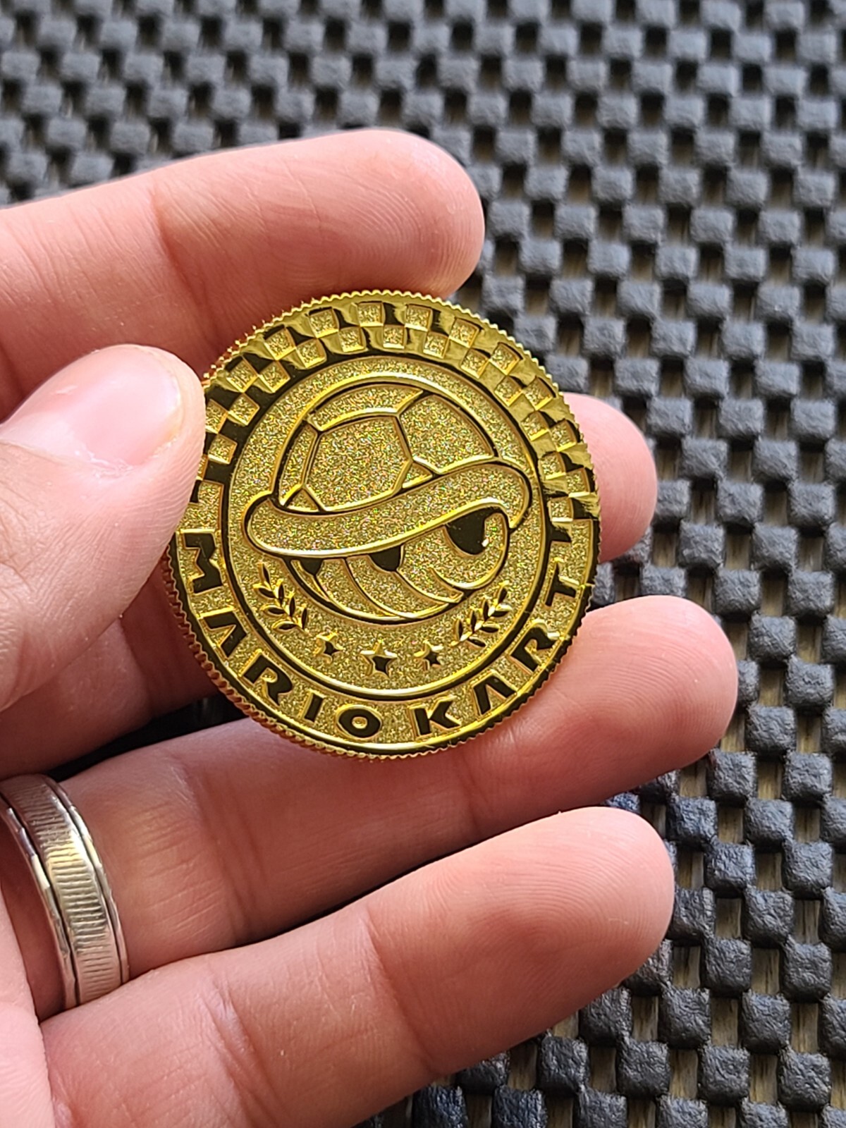 Nintendo Super Mario Coin Kart 8 Deluxe Switch Coin Medal Rare Promo SHELL CUP