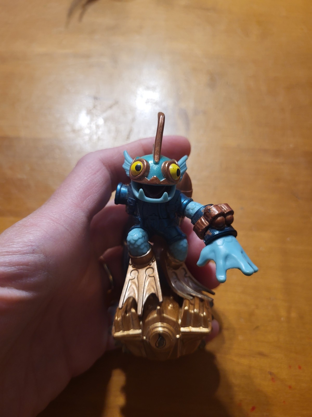 Activision Skylanders Superchargers DEEP DIVE GILL GRUNT Figure DAMAGED READ