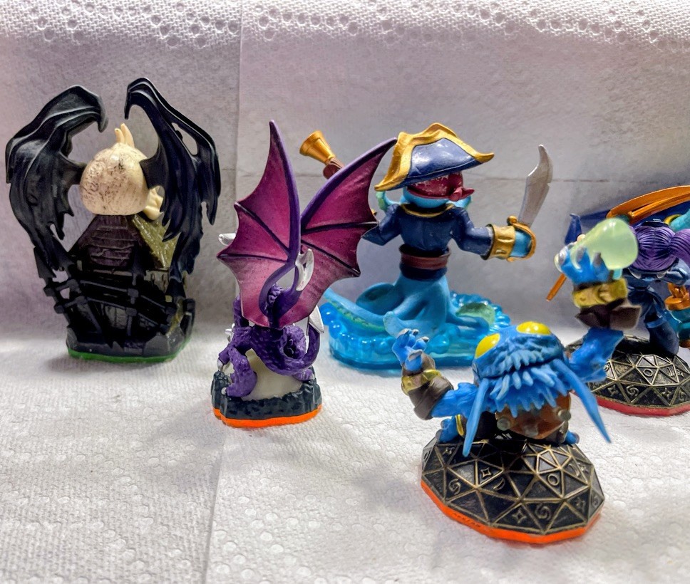 Activision Skylanders Spyro’s Adventure Figure Lot – Lot of 7 figures