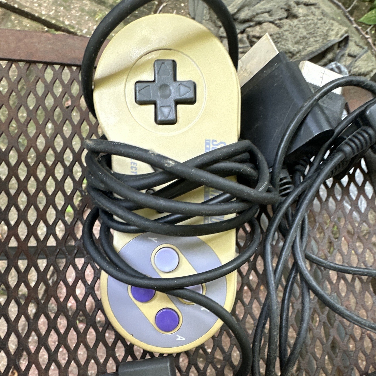 Nintendo Super NES Control Deck SNS-001 NTSC-U/C Console w/ 2 Controllers Cables