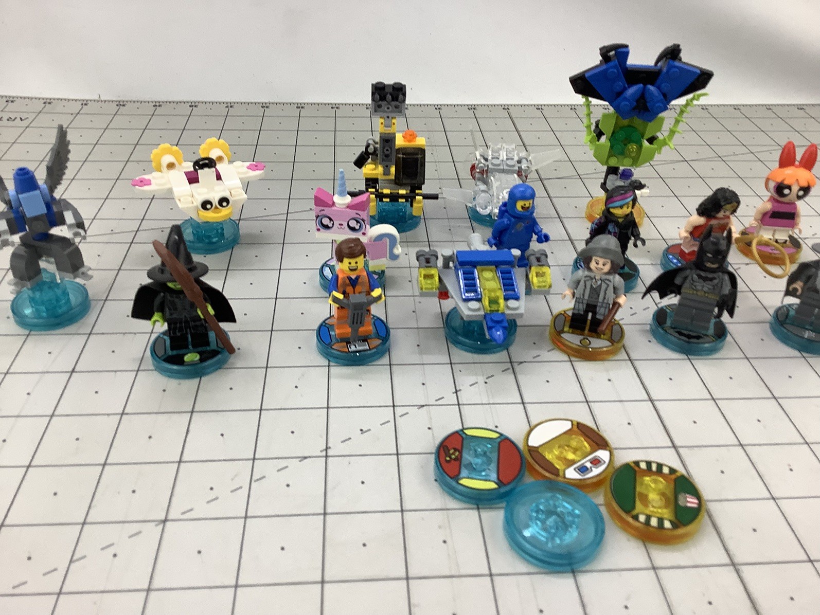 LEGO Dimensions Mixed Lot Minifigures & Vehicles