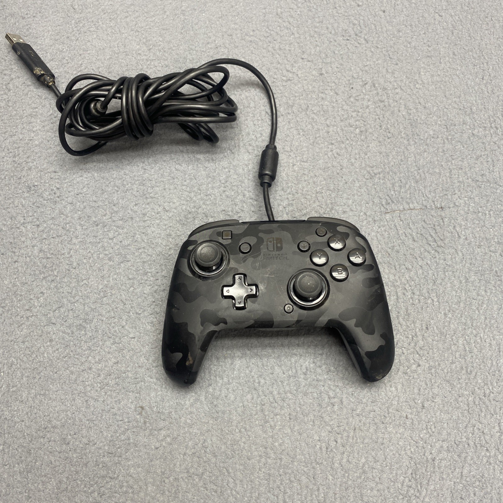 PDP Gaming Faceoff Deluxe+ Wired Switch Pro Controller – Black Camo Design