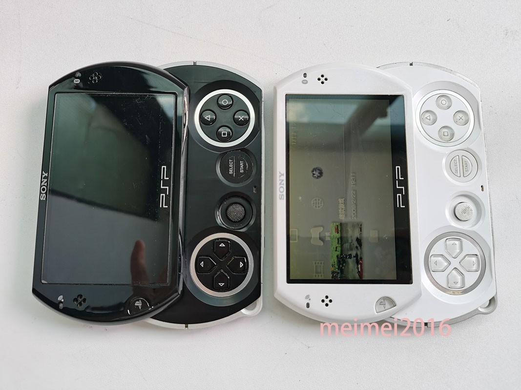 Sony PSP GO PlayStation Portable Go Console With Cable Full Working