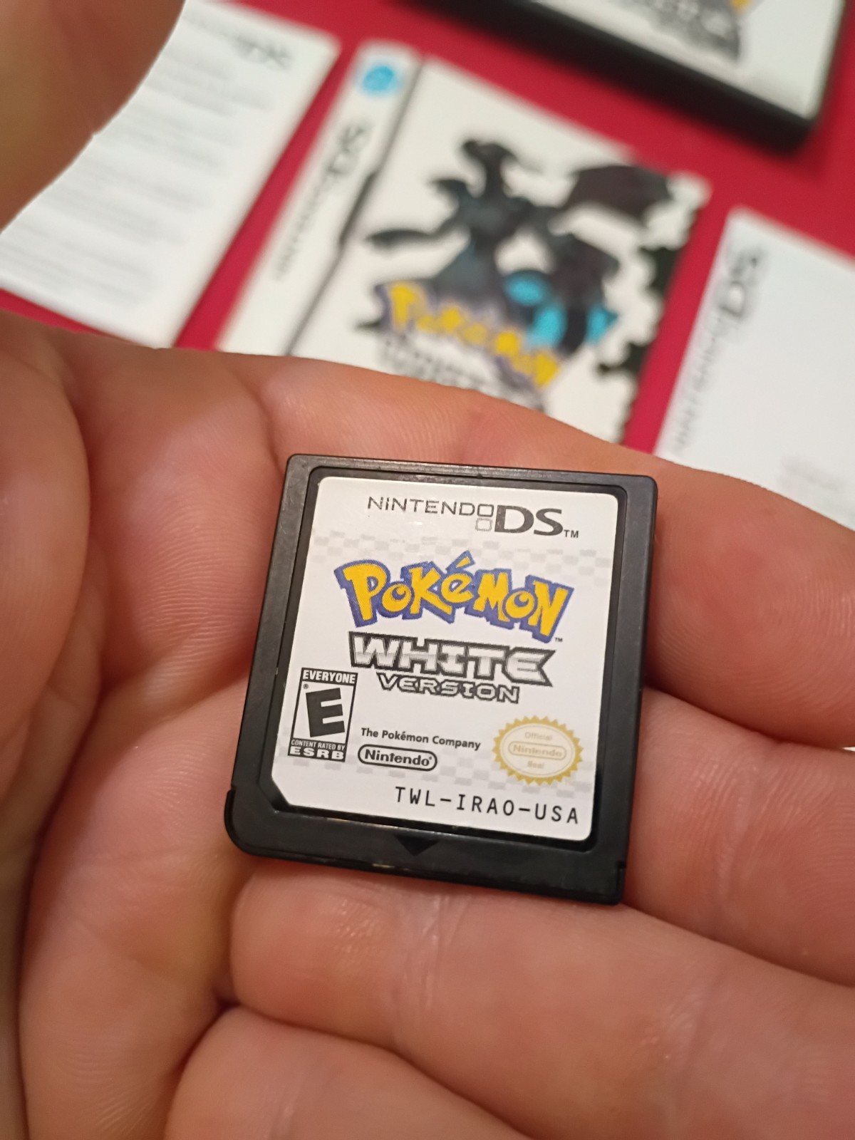 Pokemon White Version Nintendo DS, 2011 Complete CIB W/ Inserts Authentic Tested