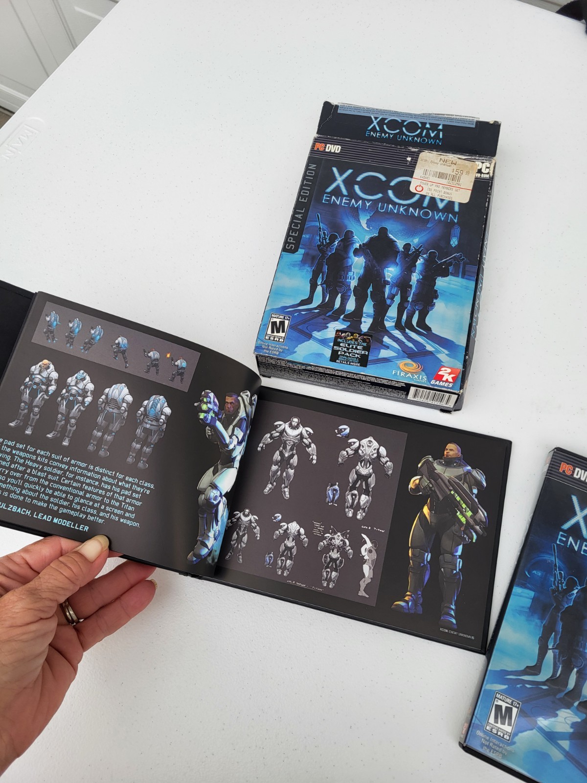 XCOM Enemy Unknown PC DVD Special Edition Complete CD, Book,Fold Out Poster