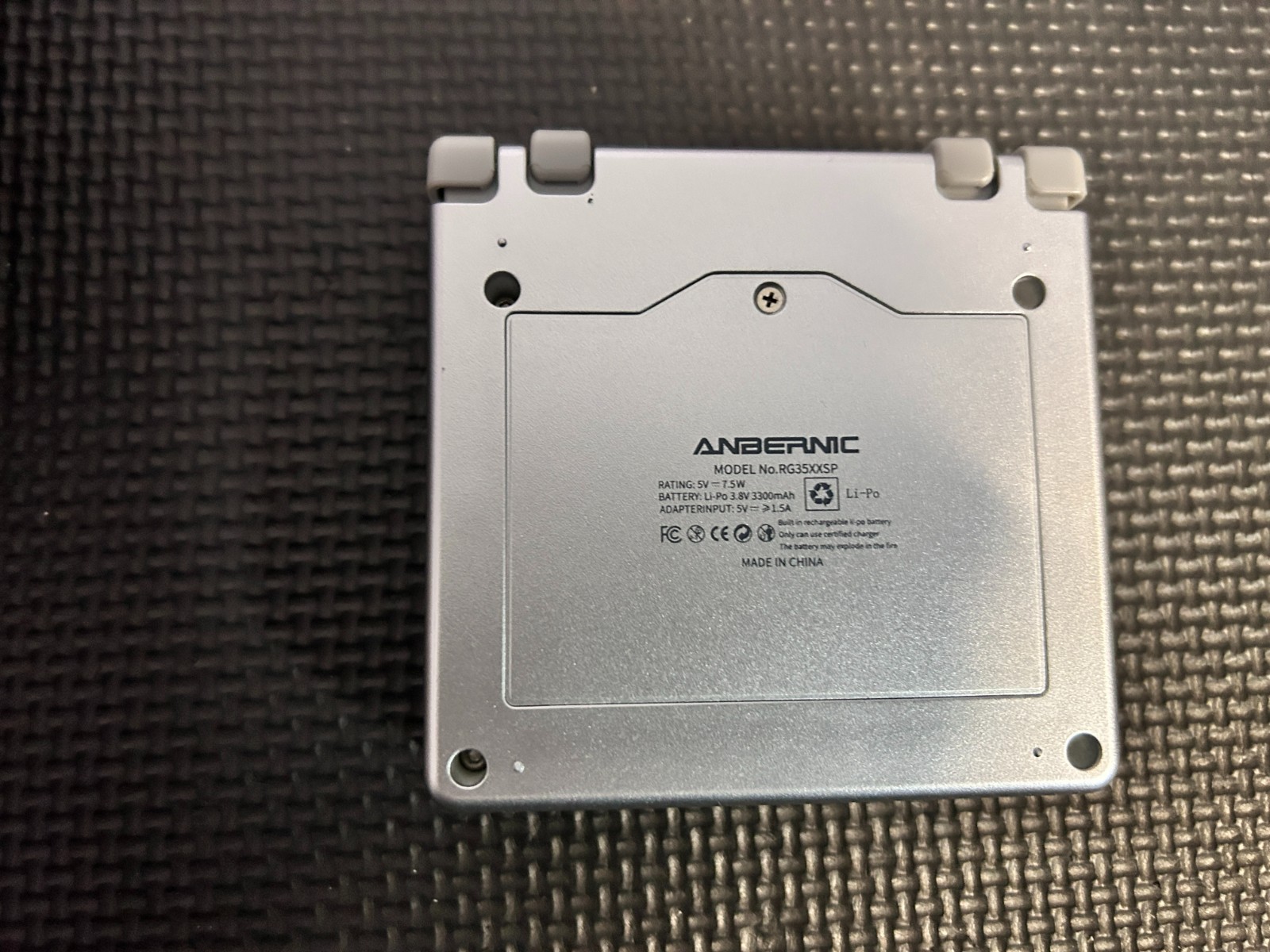 ANBERNIC RG35XX SP (64GB GAME CARD) KNULLI 2 OS (SILVER) GXRG
