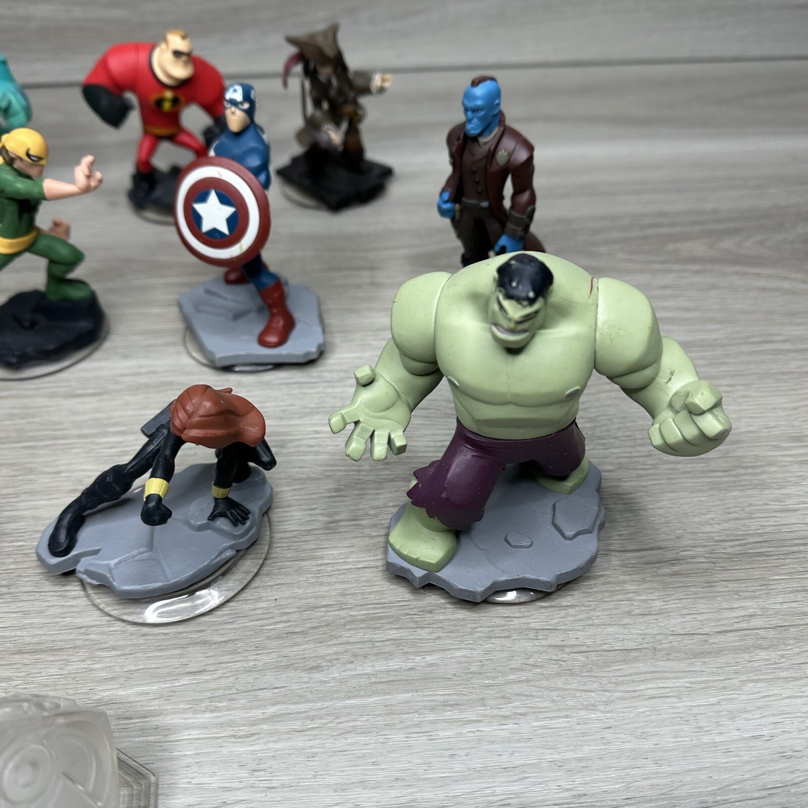 *Bundle* Lot 11 Disney Infinity XBOX Figures Hulk Thor Captain America Iron Man