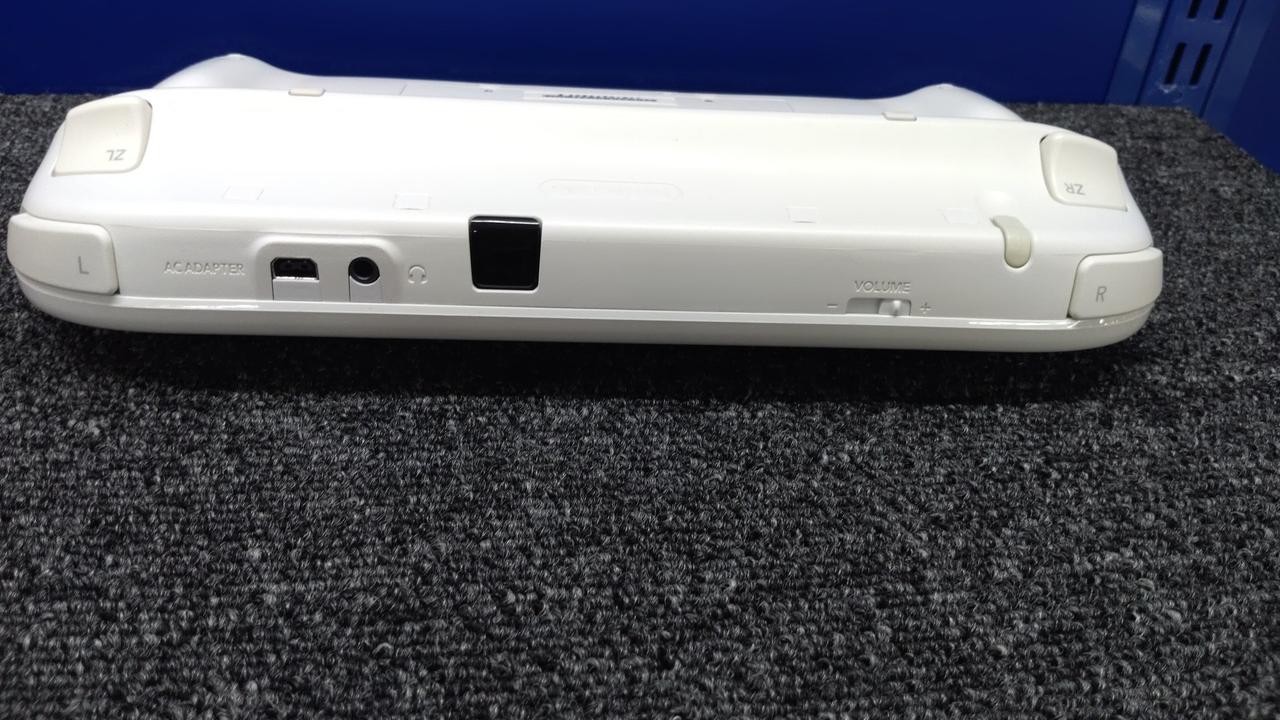 WIIU Model WUP 001 NINTENDO