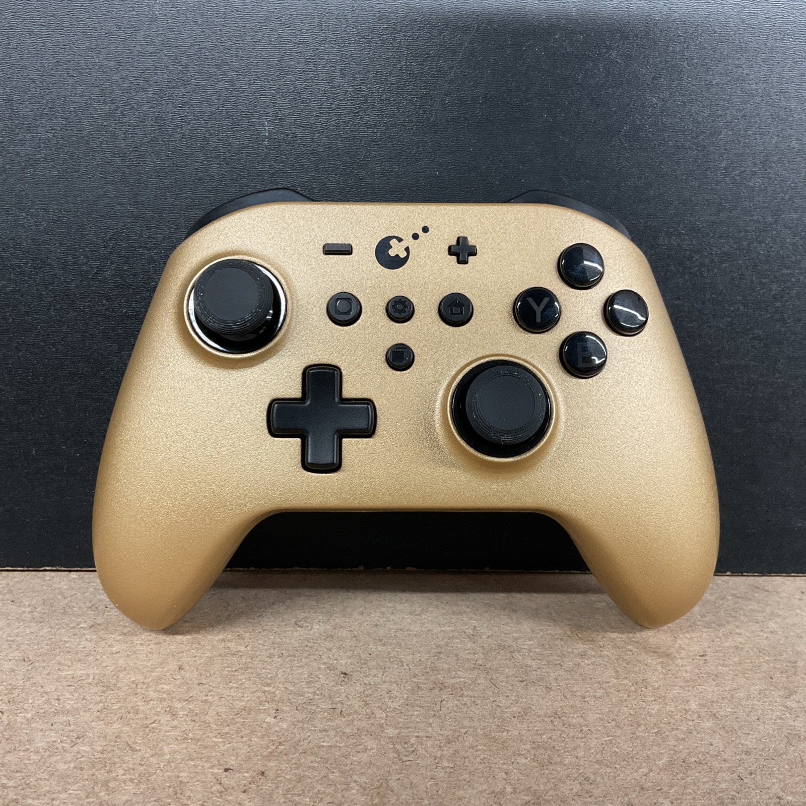 Zen Pro Wireless Gaming Controller Nintendo Switch PC IOS Android – Gold