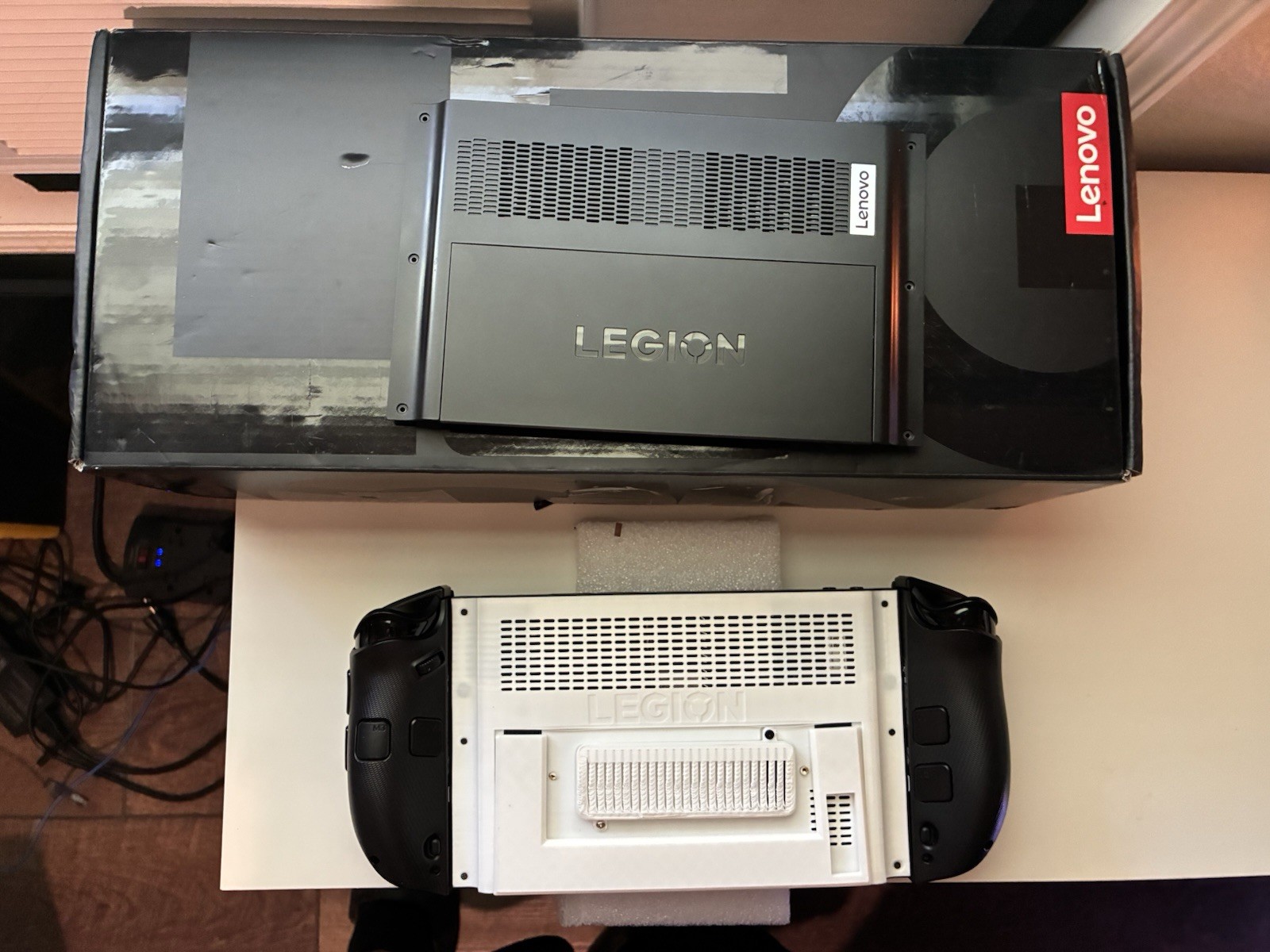 Lenovo Legion Go Z1 Extreme 1TB Internal Storage, 16GB, And Customs!! READ Des