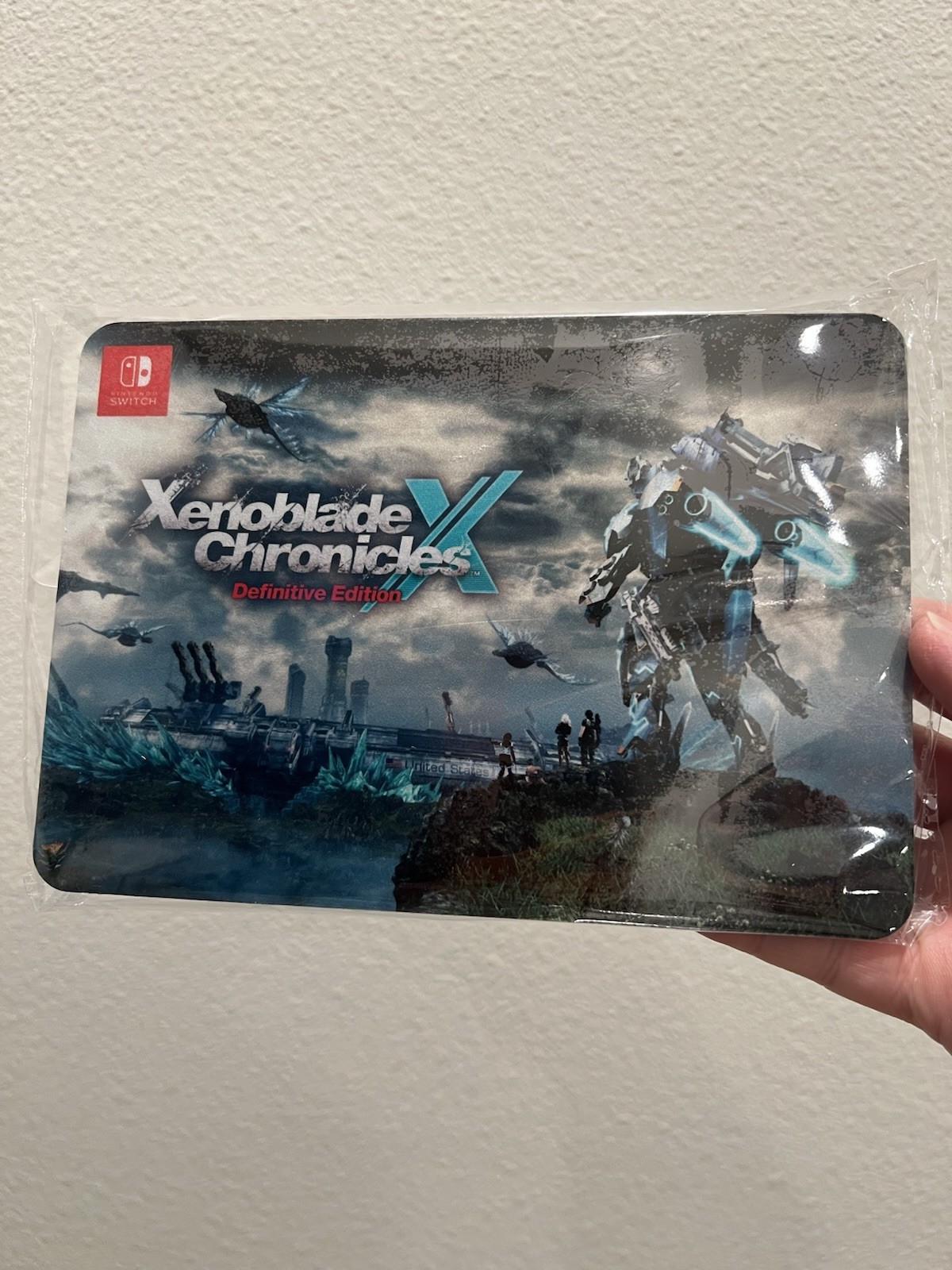 Xenoblade Chronicles X: Definitive Edition Switch And Bonus Metal Poster