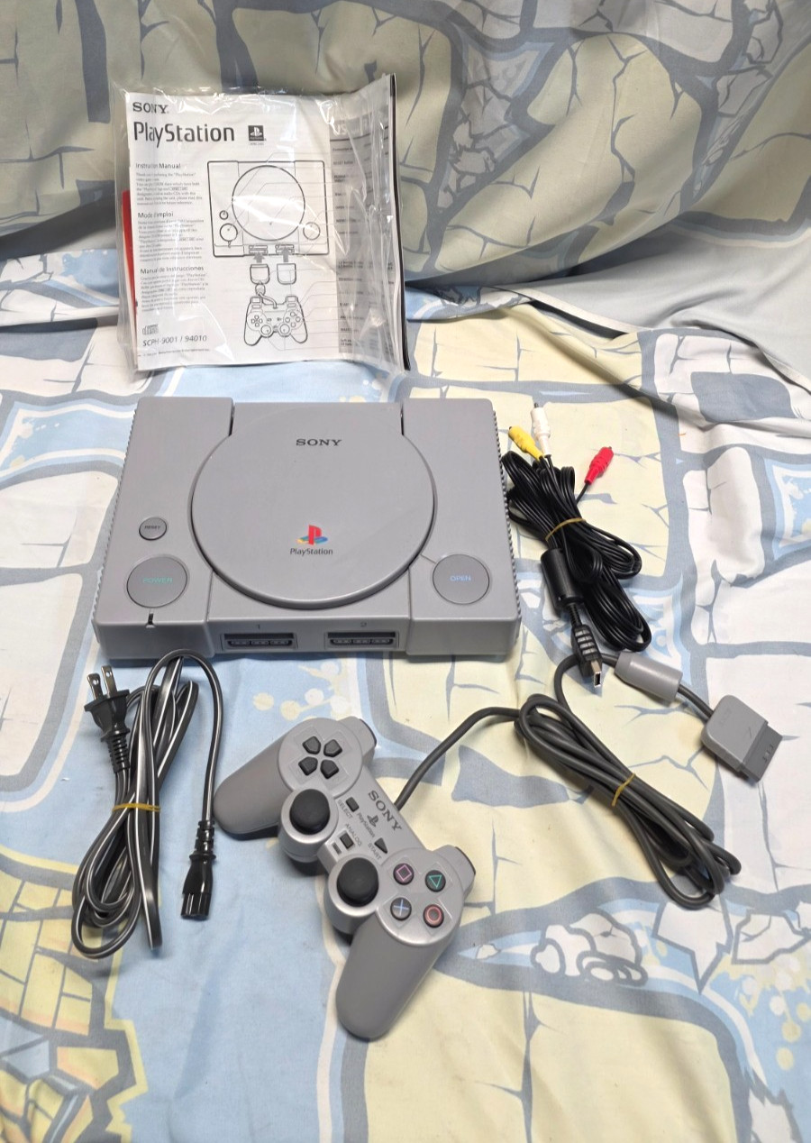 Sony PlayStation PS1 SCPH-9001 Complete Dual Shock Vintage Feb 2000 Y2K Console