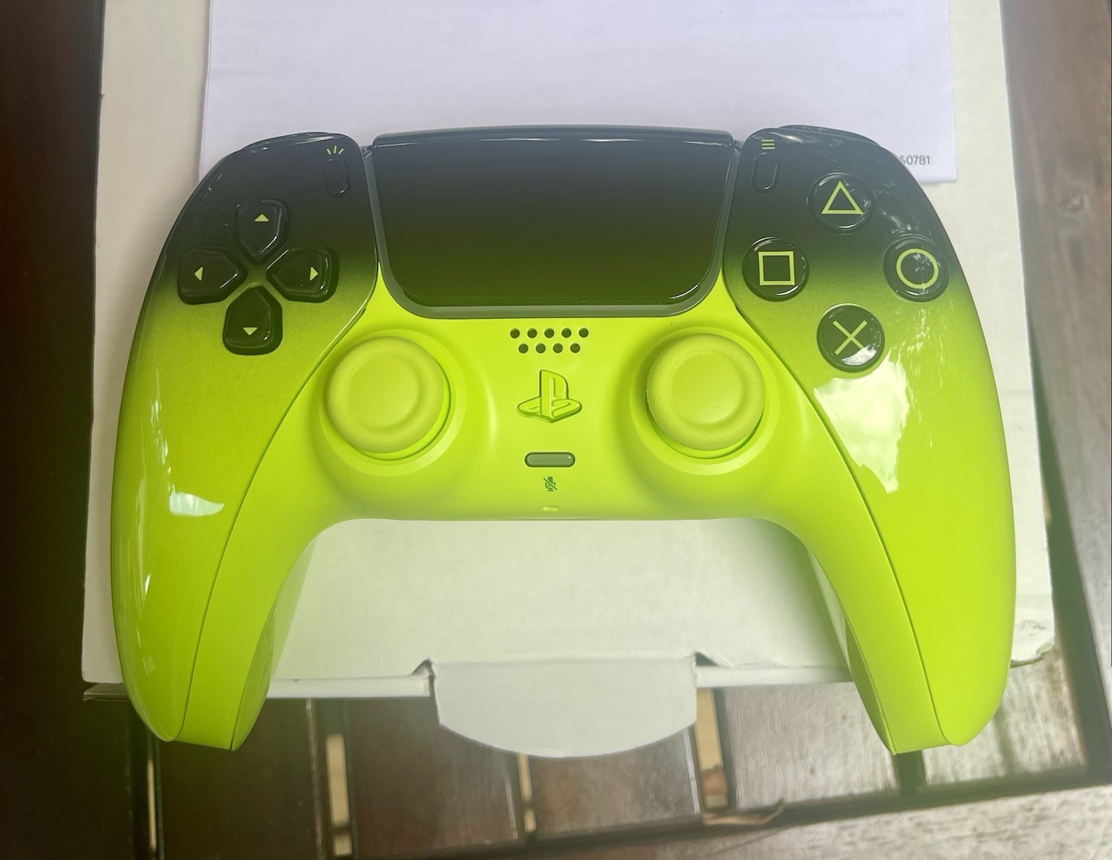 PlayStation 5 DualSense Wireless Controller – Remix Green