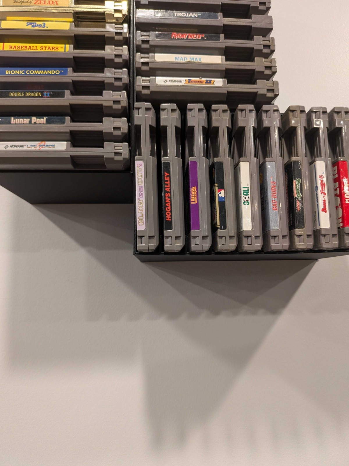 NES (Nintendo Entertainment System) Video Game Cartridge Wall Mount / Organizer