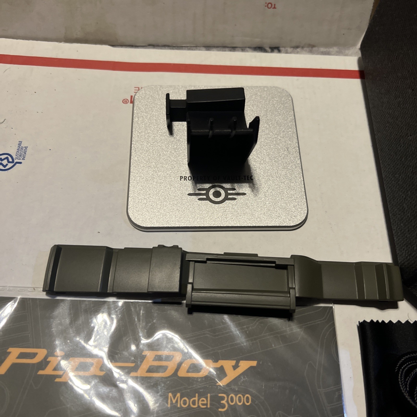 Fallout 3 New Vegas Pip Boy 3000 Die-Cast Replica Modes Figure Wand Company 2026