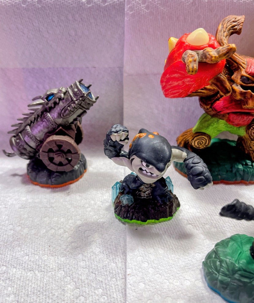 Activision Skylanders Spyro’s Adventure Figure Lot – Lot of 8 figures