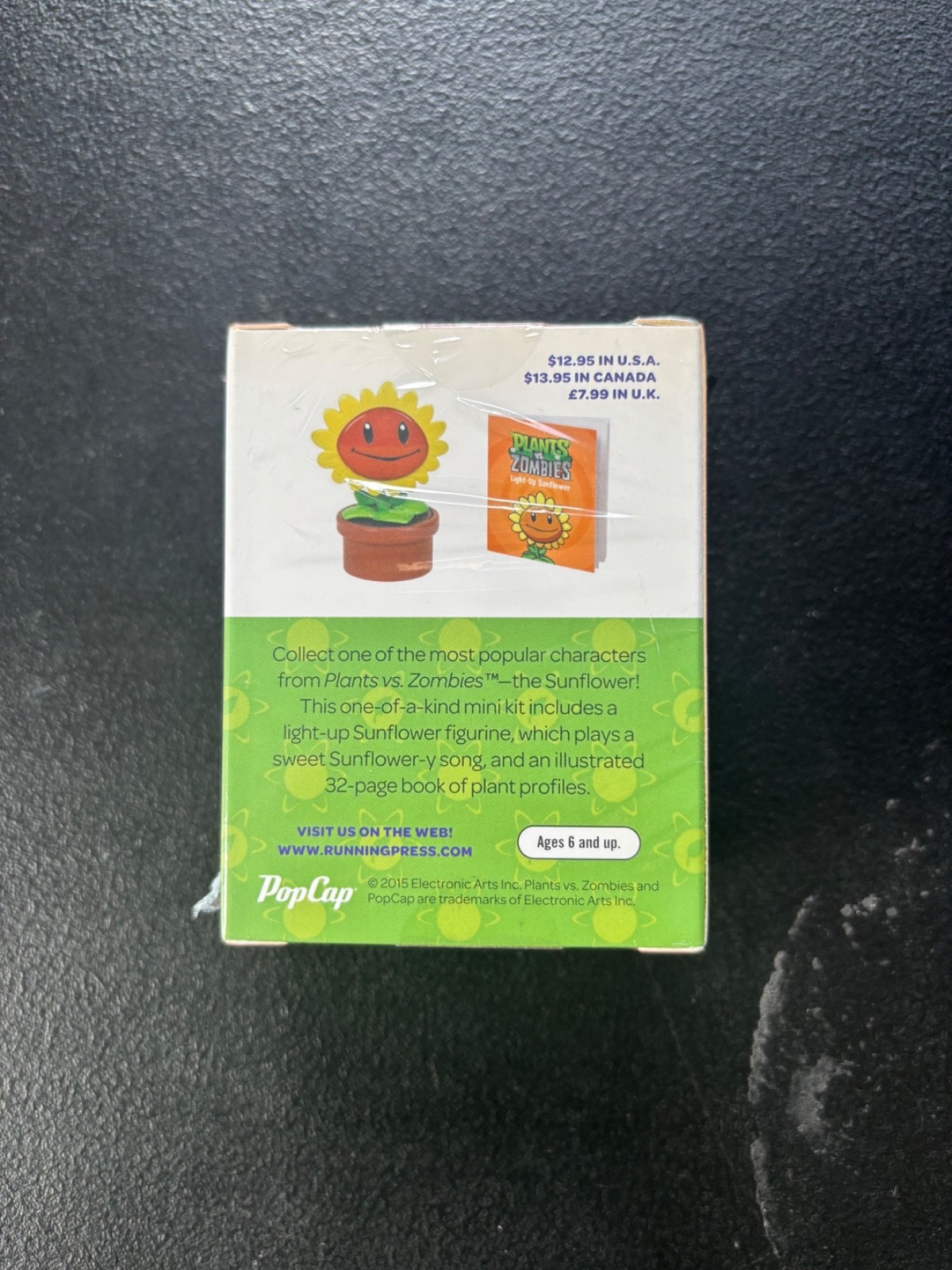 Plants vs Zombies Running Press 2015 Light-Up Sunflower with Sounds (New in Box)