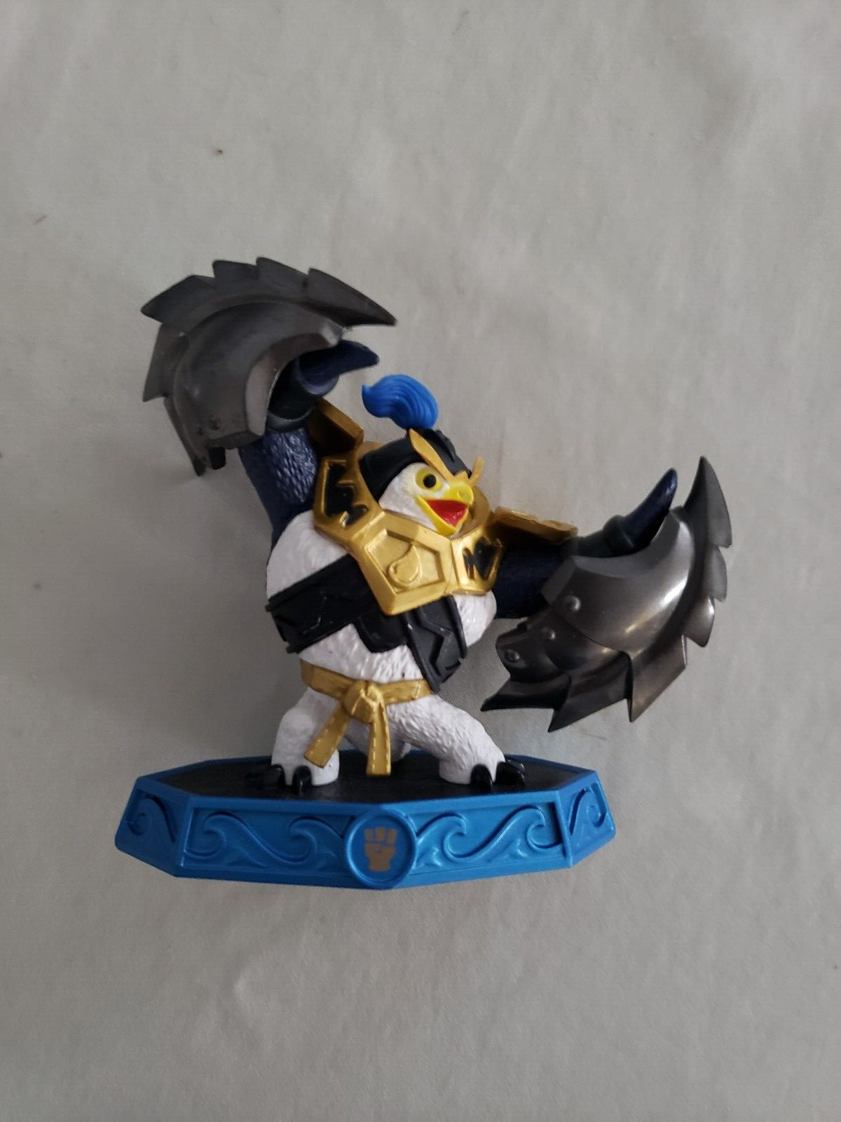 Skylanders: Imaginators King Pen Character Figure Water Element Penguin