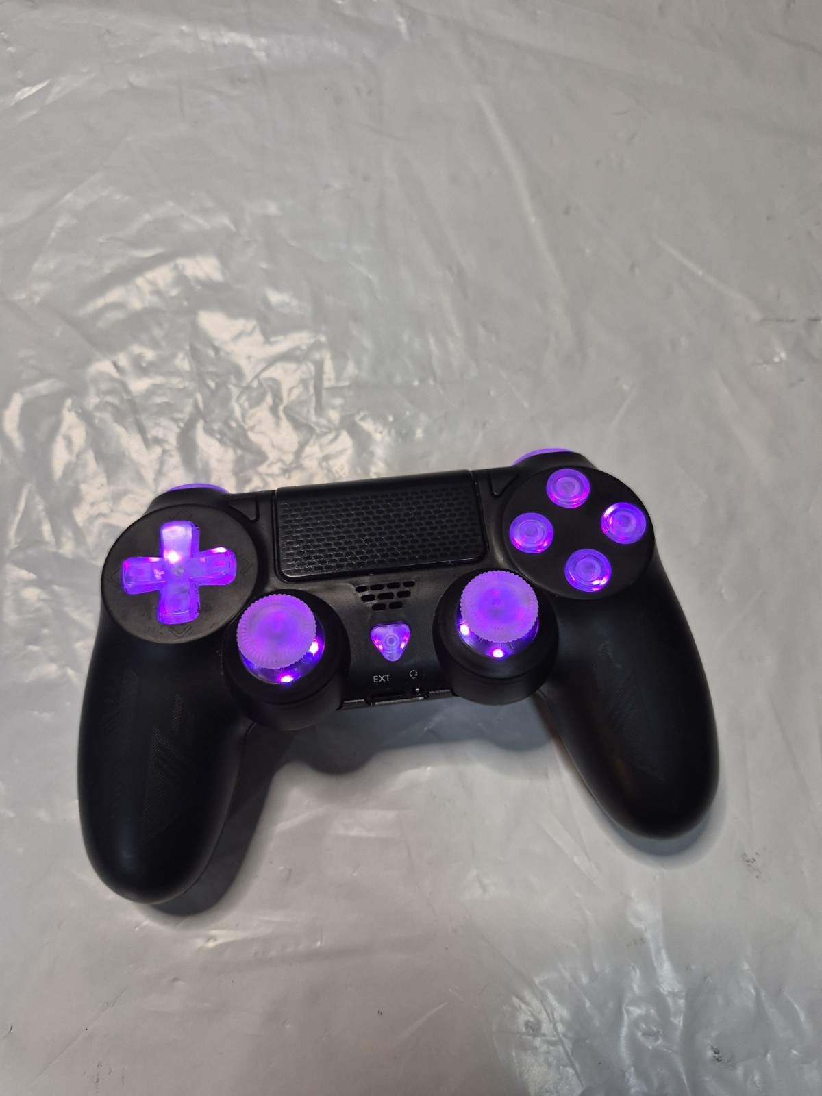 SONY PS4 WIRELESS CONTROLLER Lights Up And Changes Colors, Vibrates. Works…
