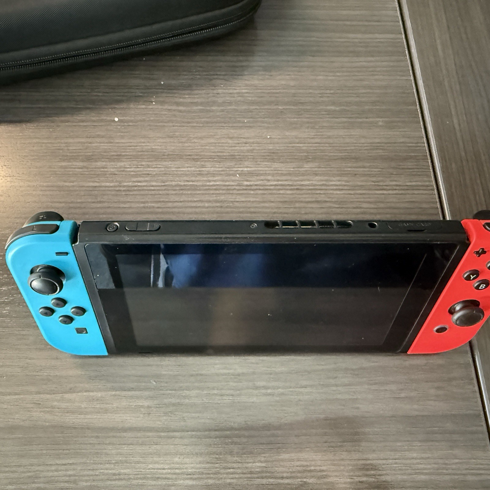 Nintendo Switch HAC-001 Console Neon Blue/Red Joy-Con, Complete Set In Box Xtras