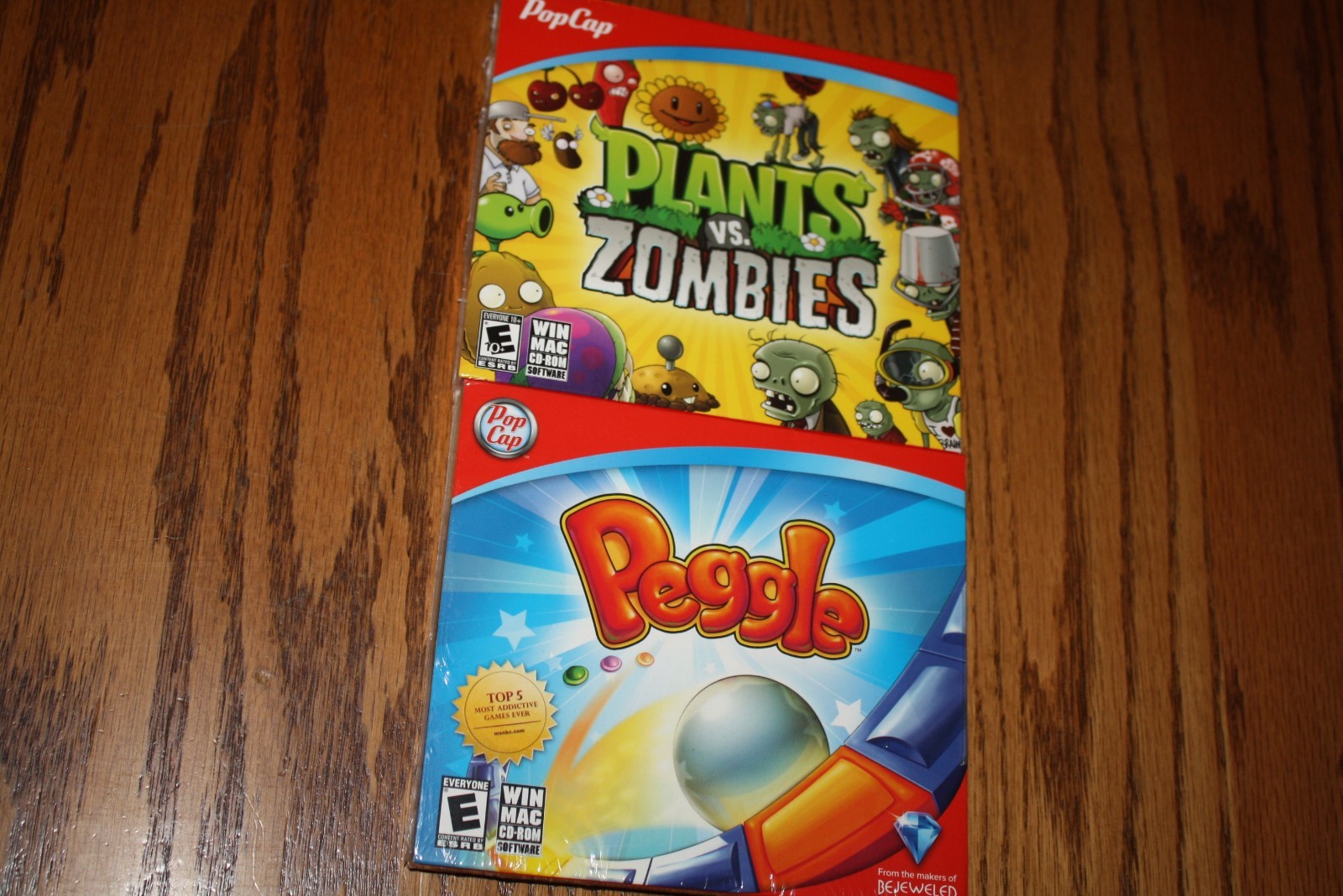 Pop Cap Plants Vs. Zombies & Peggle Combo Pack Win Mac CD-Rom Software New
