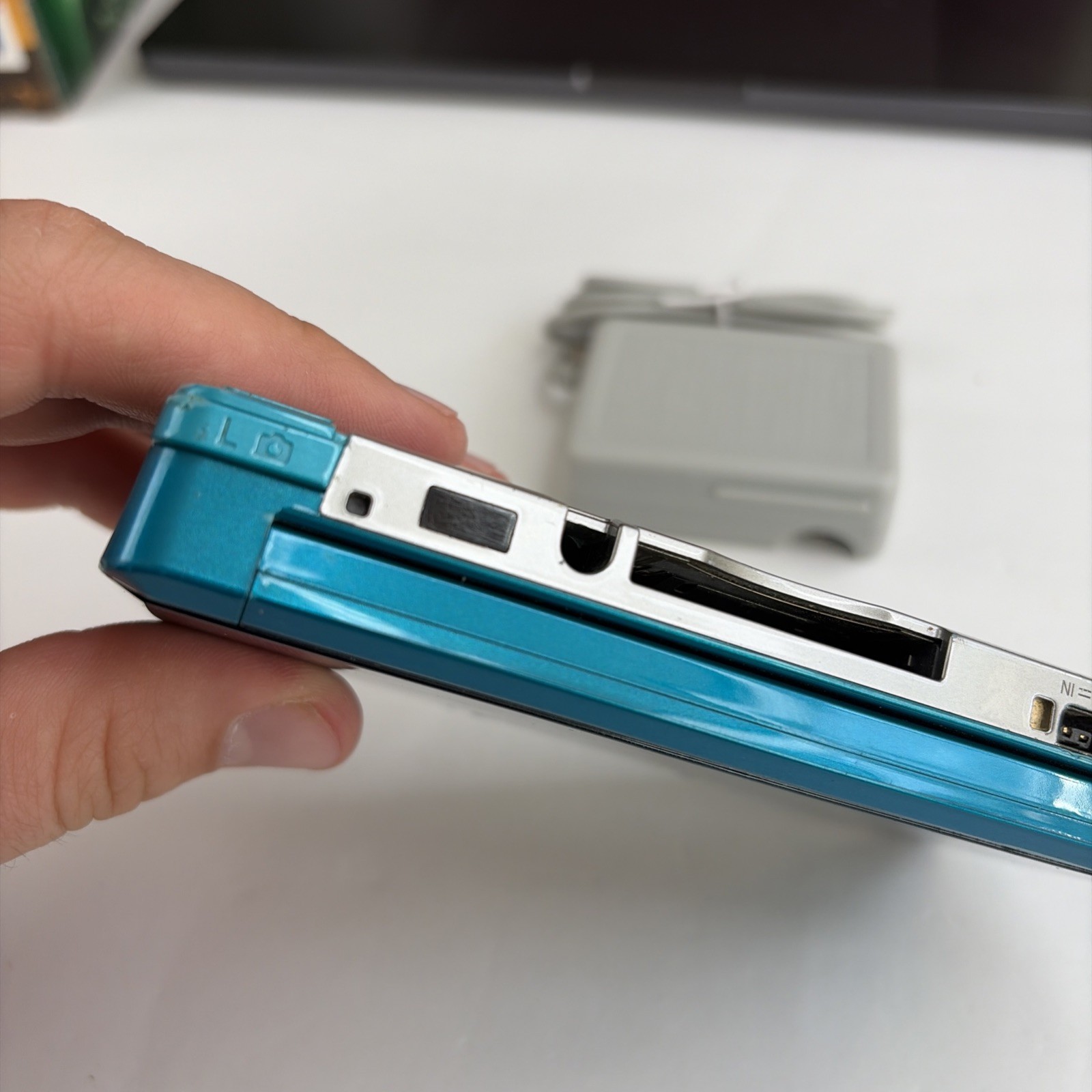 Nintendo 3DS System – Aqua Blue, Charger & Tested US Model
