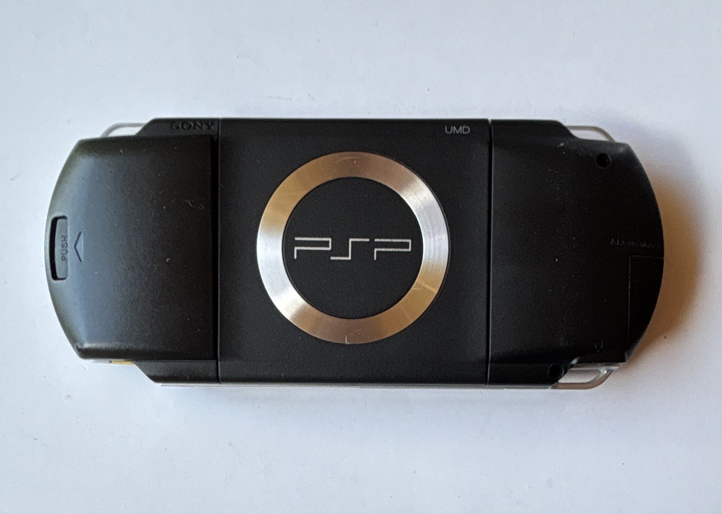 Sony PSP-1001 Bundle w/ Final Fantasy 7, Lumines II, & StarWars BattleFront II