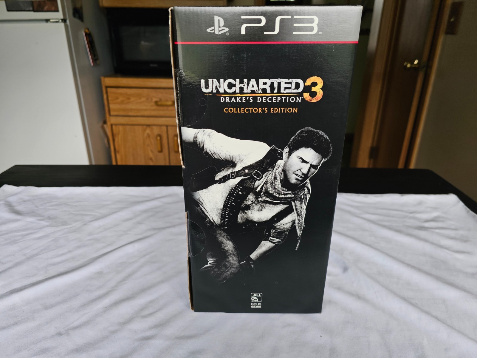 Uncharted 3 Drake’s Deception Collectors Edition PlayStation 3, Complete in Box
