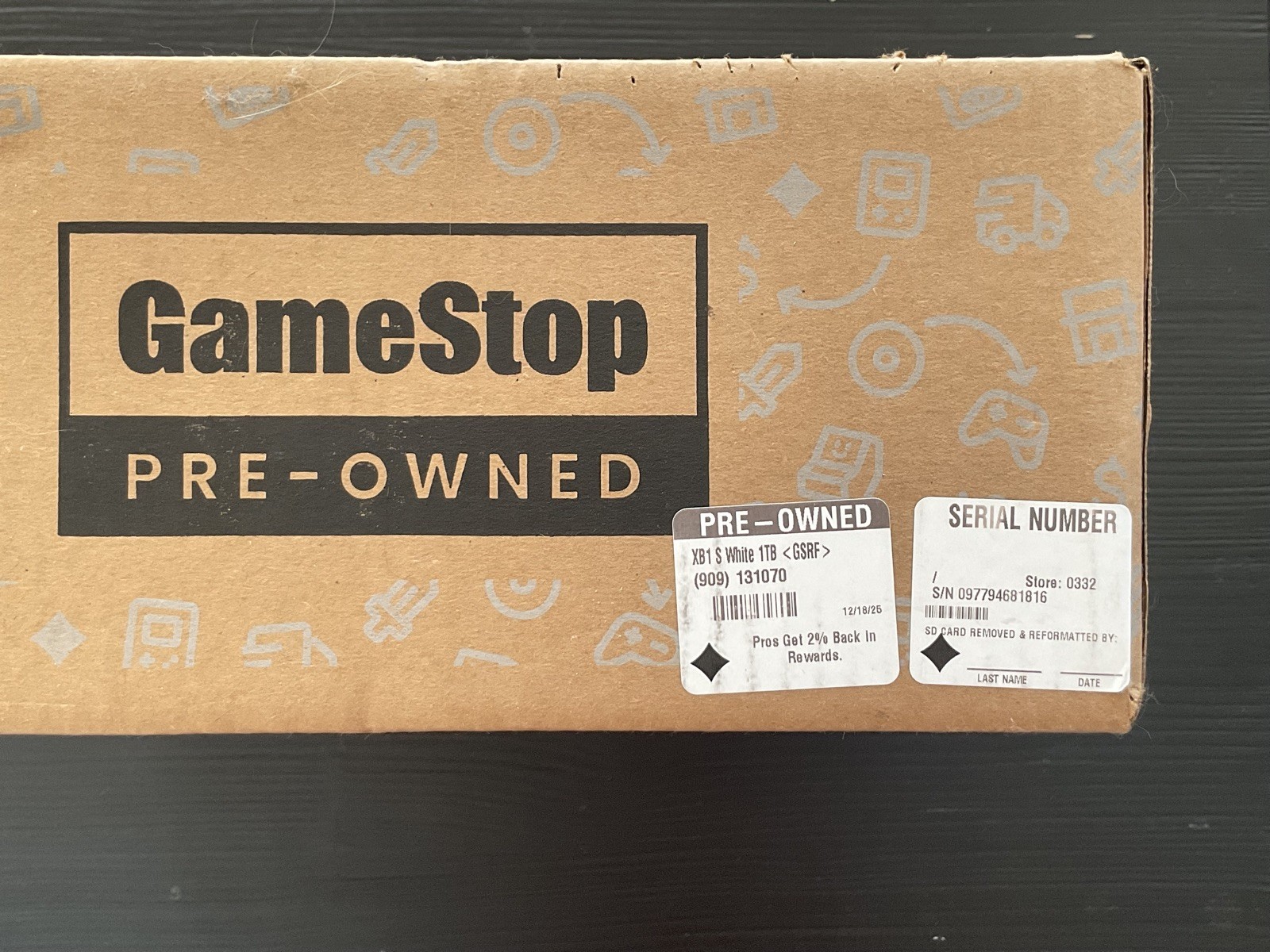 Xbox One S 1 Terabyte DISC DRIVE with Controller Color is White