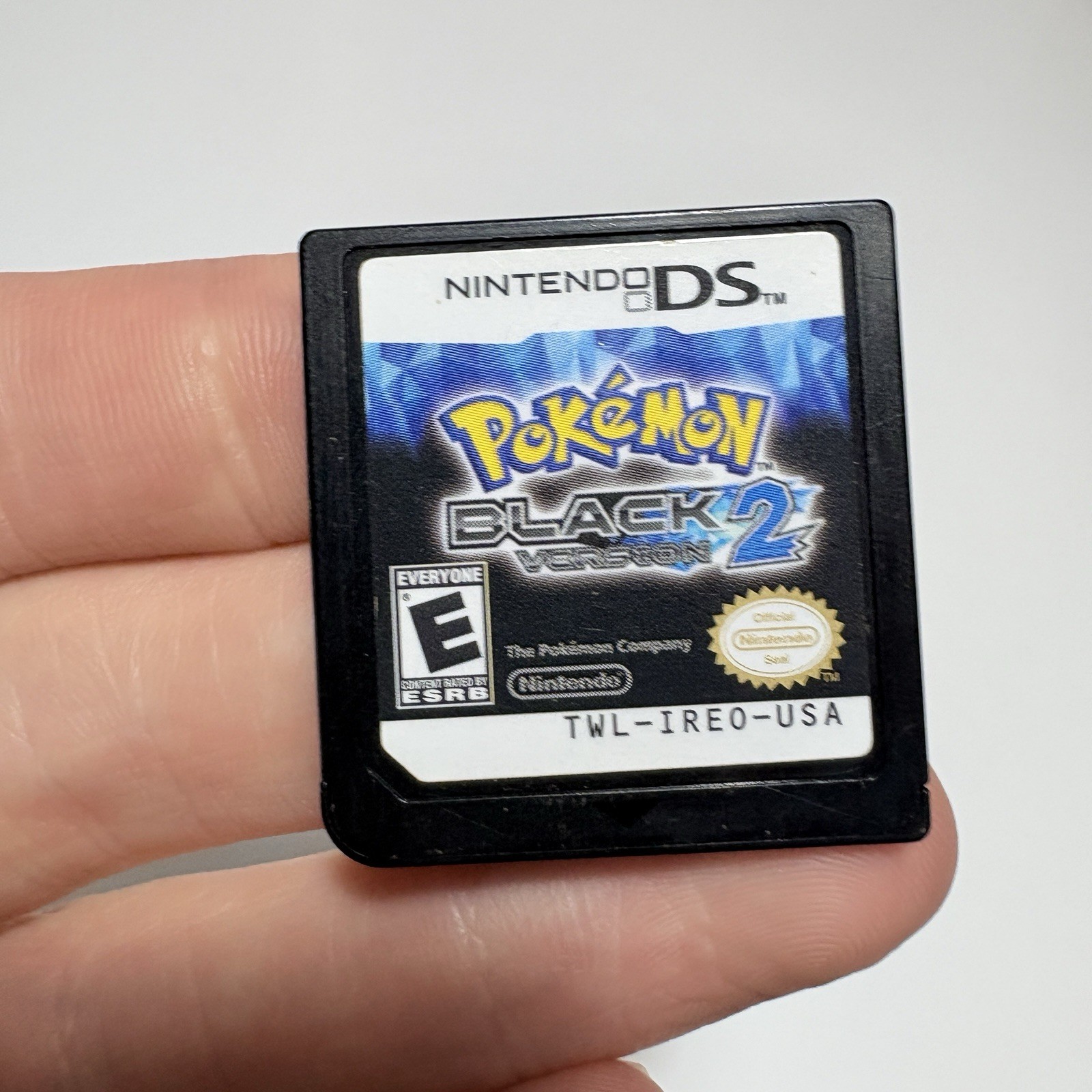 Pokemon Black 2 & White 2 Nintendo DS Both 100% Complete CIB Tested Authentic