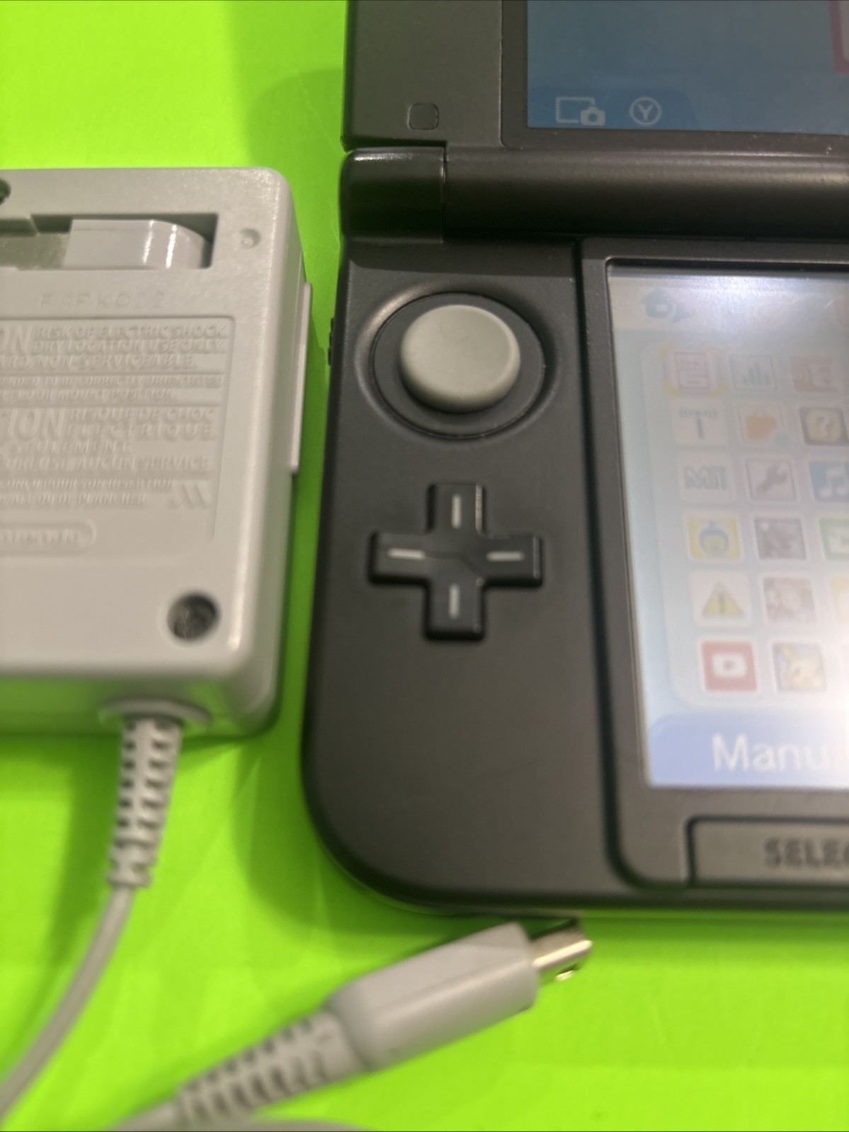 Official Nintendo 3DS XL Blue Tested Working Crack in D-Pad OEM Charger