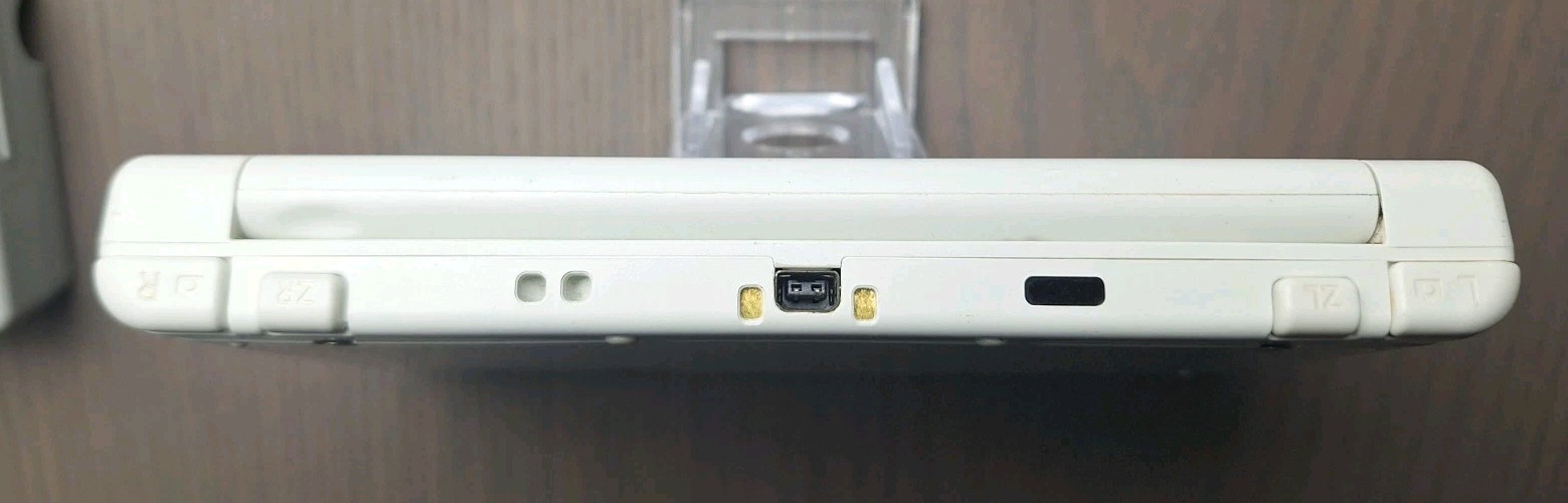 New Nintendo 3DS XL Pearl White | Charger + 32GB SD Card | REGION FREE