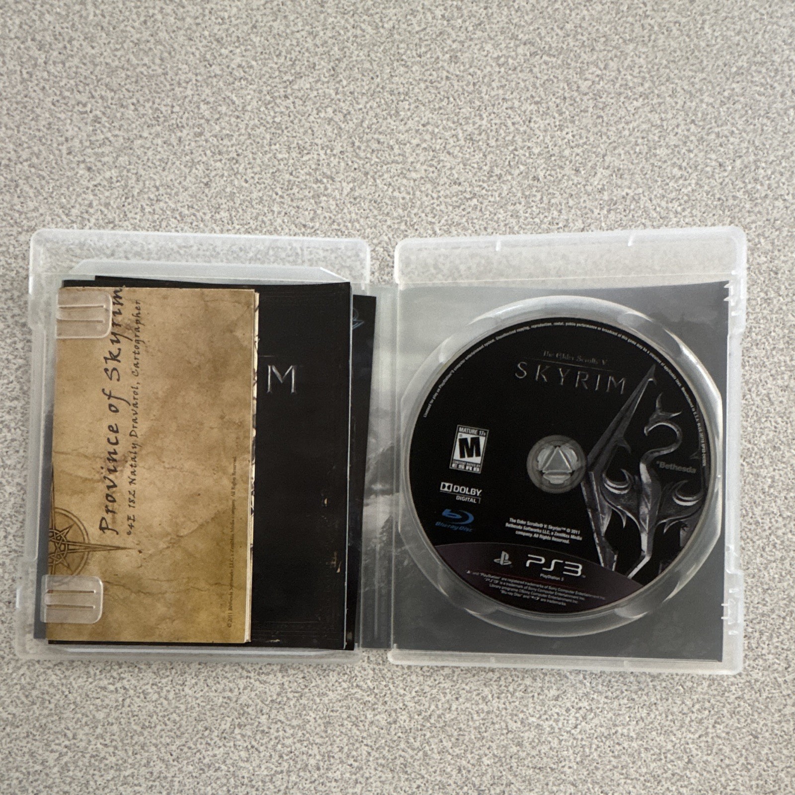 The Elder Scrolls V: Skyrim (PS3) Manual & Map Included