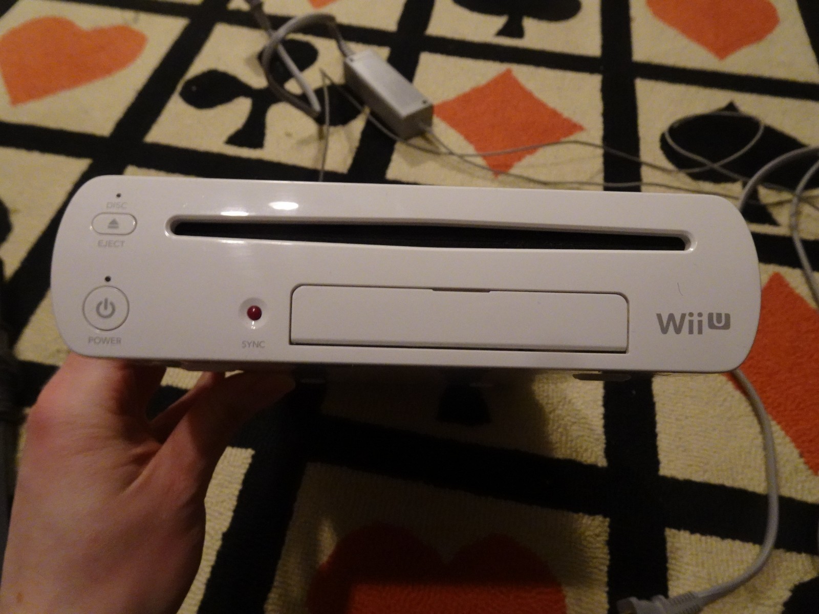 Working Nintendo Wii U 8GB Console and Handheld Pad WHITE WUP-001(02) w/Games