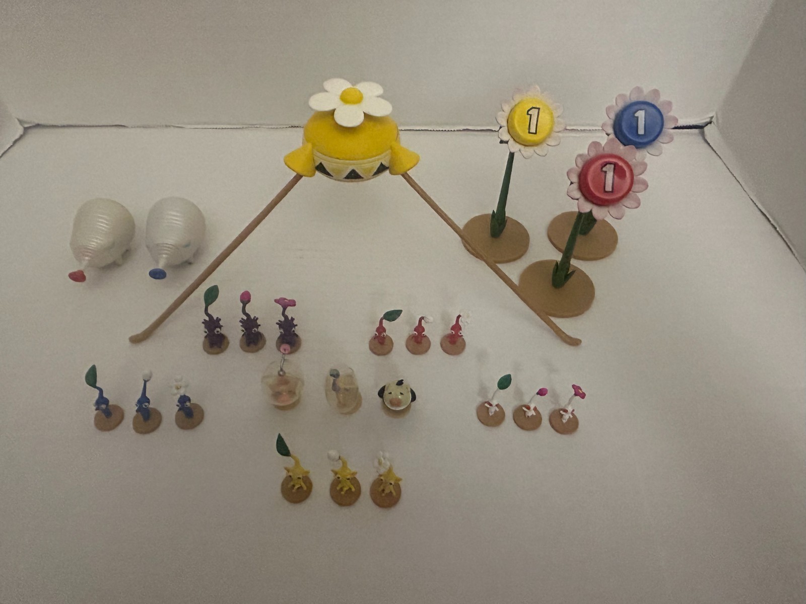 Pikmin 2 Nintendo GameCube 2004 Agatsuma 24 Piece Figure Set Complete RARE