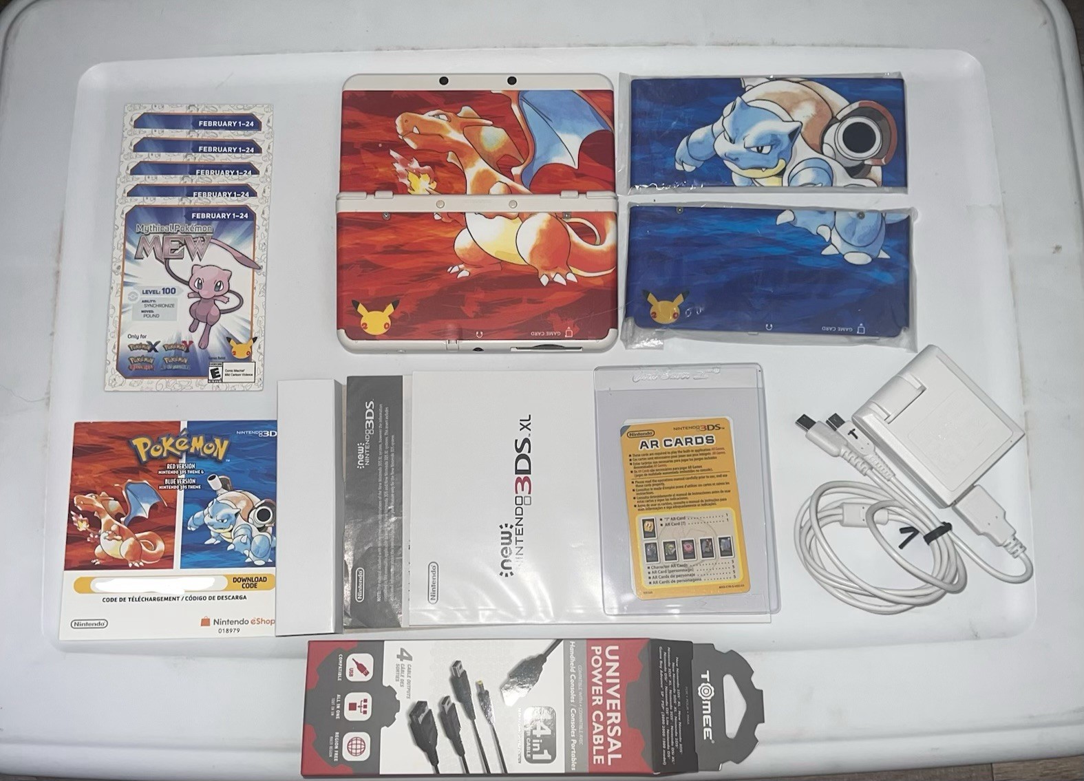 New Nintendo 3DS 20th Anniversary Pokemon Edition CIB W/New Charger