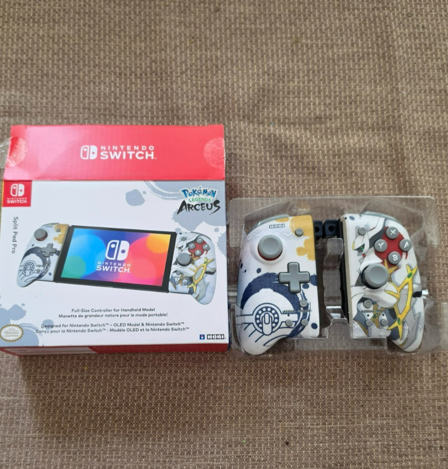 Nintendo Switch Hori Split Pad Pro Pokemon Legends Arceus Controller