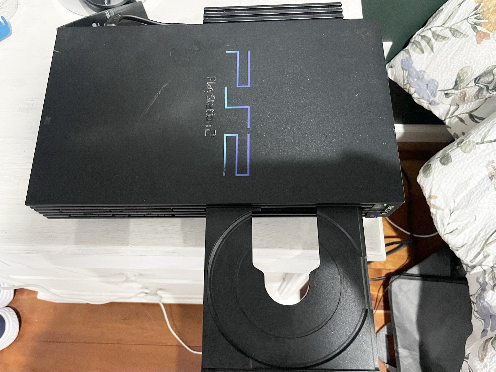 Sony PlayStation 2 “Fat” model SCPH-50001/N Black Console w/controller & wires