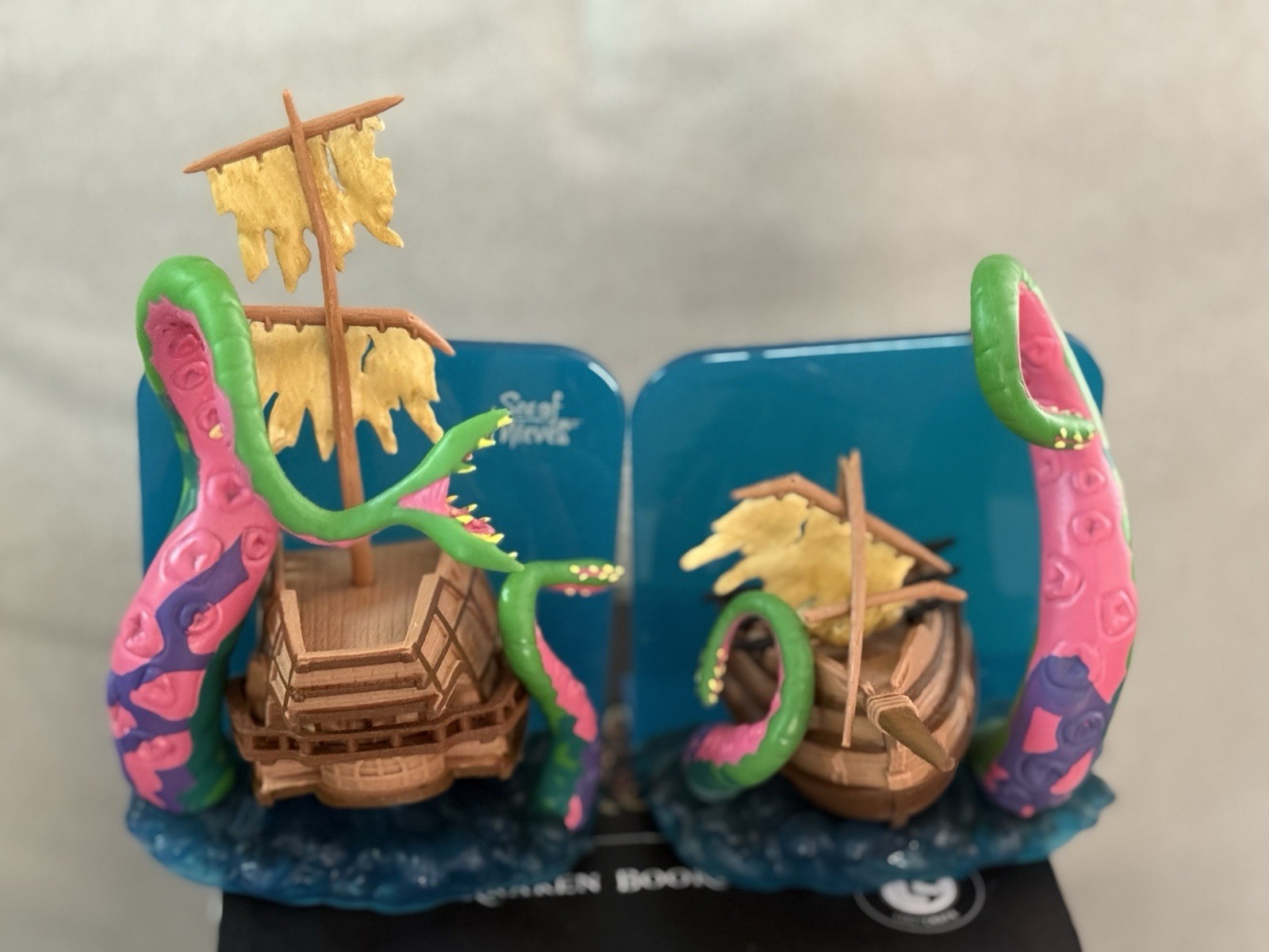 Sea of Thieves Kraken Bookends Loot Crate Xbox Gaming Collectible 2019 Rare