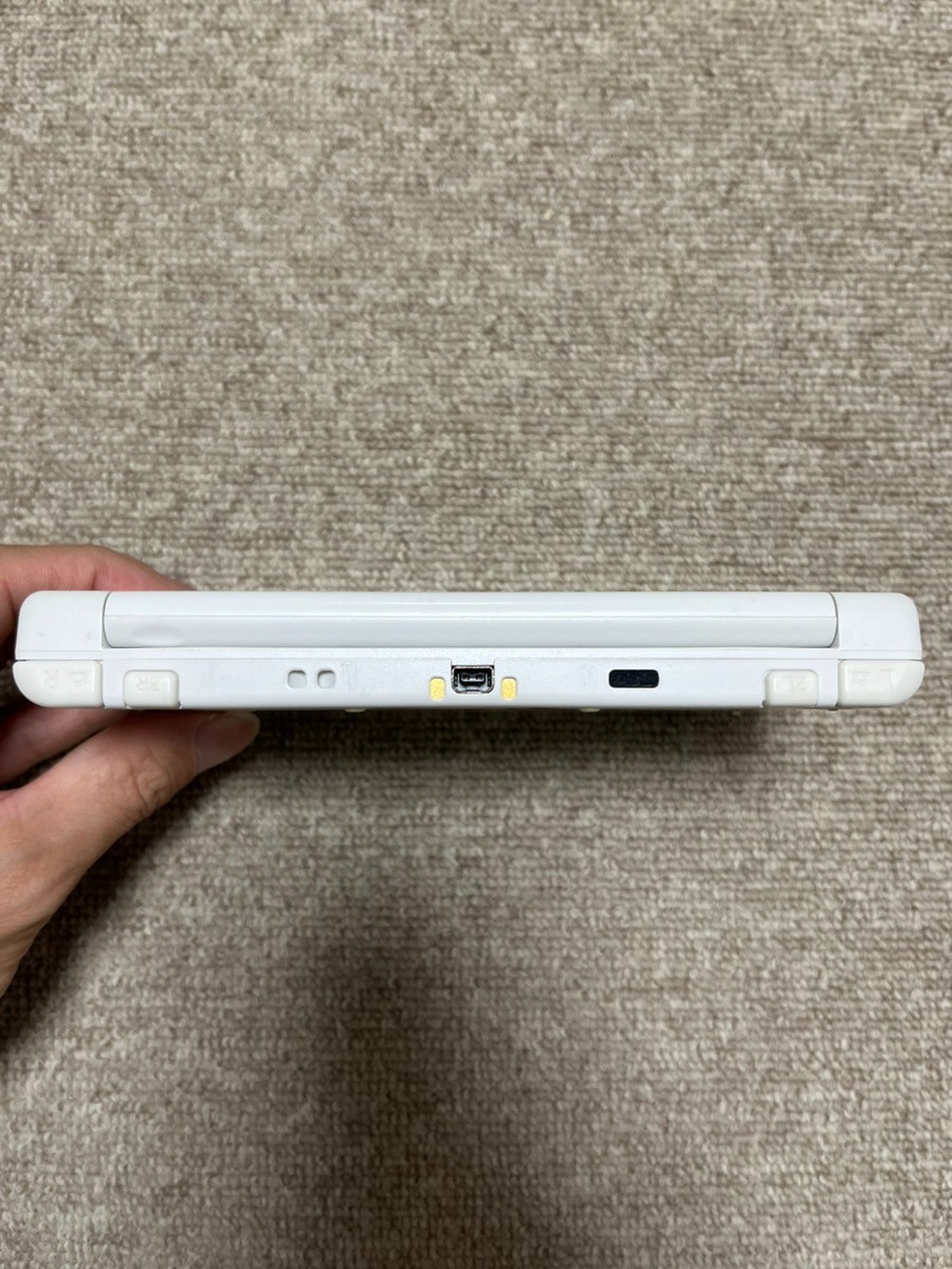 New 3DS LL XL Pearl White Japan Nintendo Console region Japanese B961