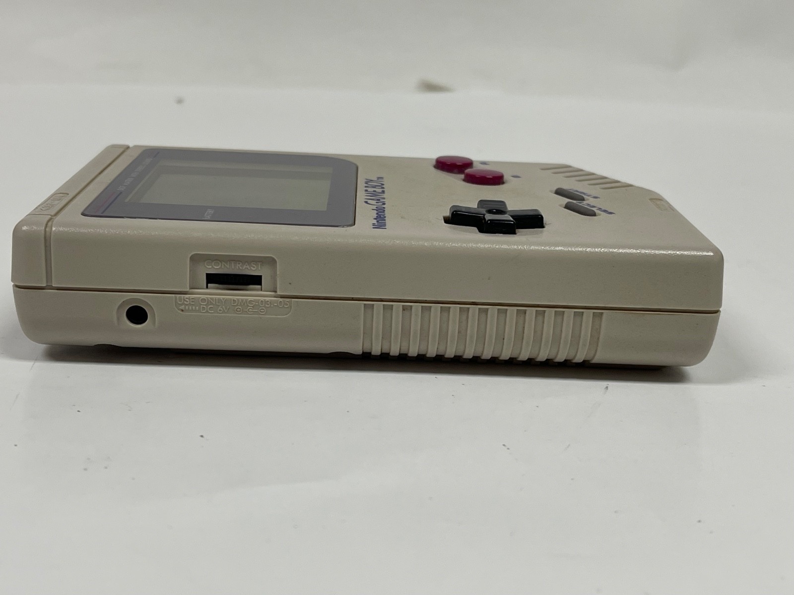Original Nintendo Game Boy DMG-01 Works Includes Mad Catz Power Clip Battery