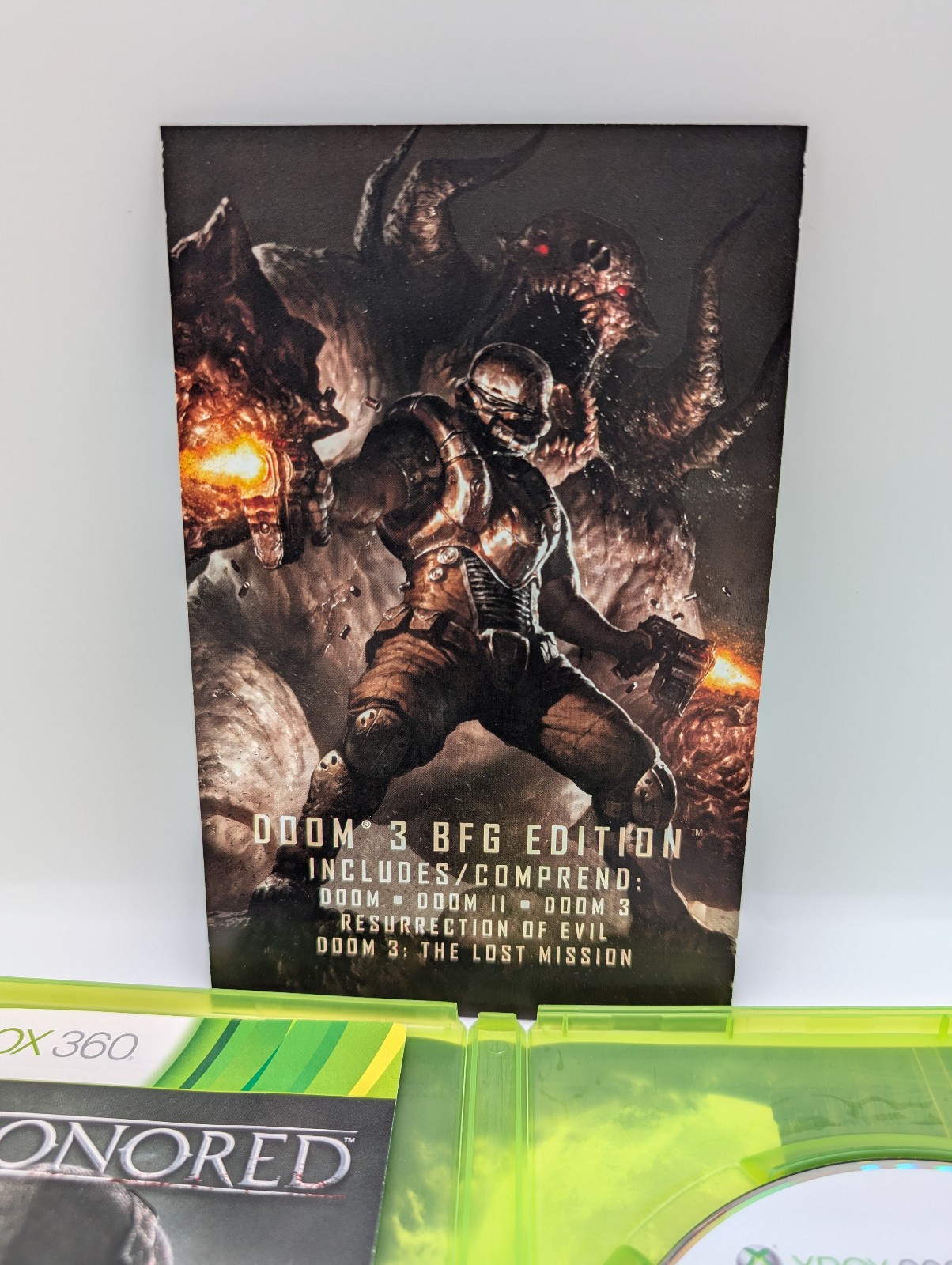Dishonored (Microsoft Xbox 360, 2012) NEAR MINT W/MANUAL! MAIL IT TOMORROW!