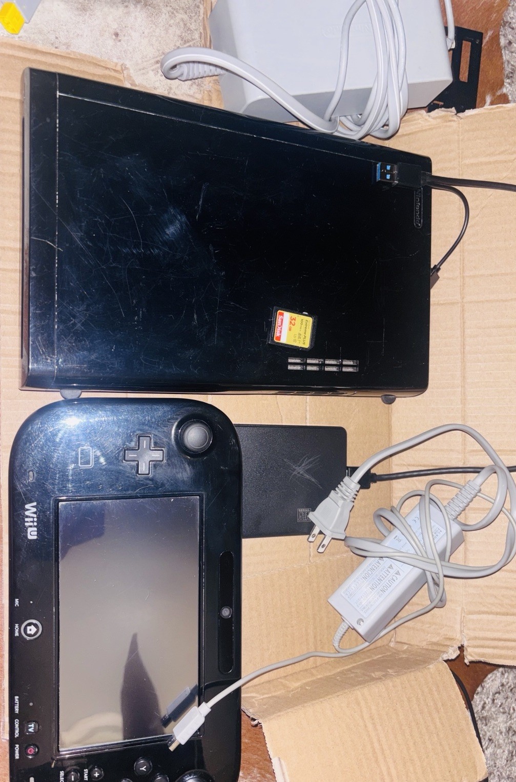 Nintendo Wii U 32GB Console Black w/ GamePad Cords Wi-Fi 1080p NTSC-U HDMI