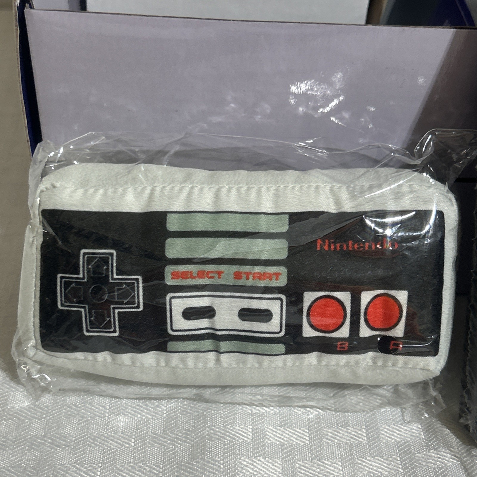 Culturefly Nintendo Gameboy NES SNES GB Box W/ 7 Collector Items NEW OPEN BOX