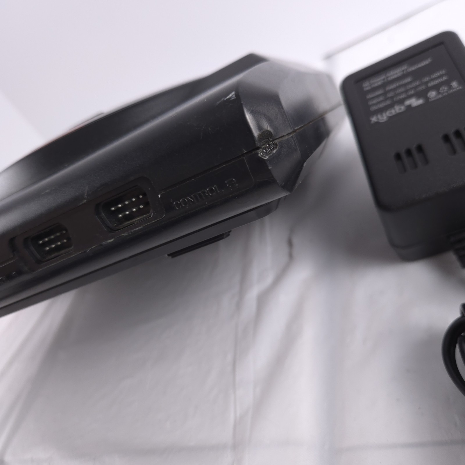 SEGA Genesis 16-Bit Console MK-1601 Black NTSC w/ Controller & Cables Read