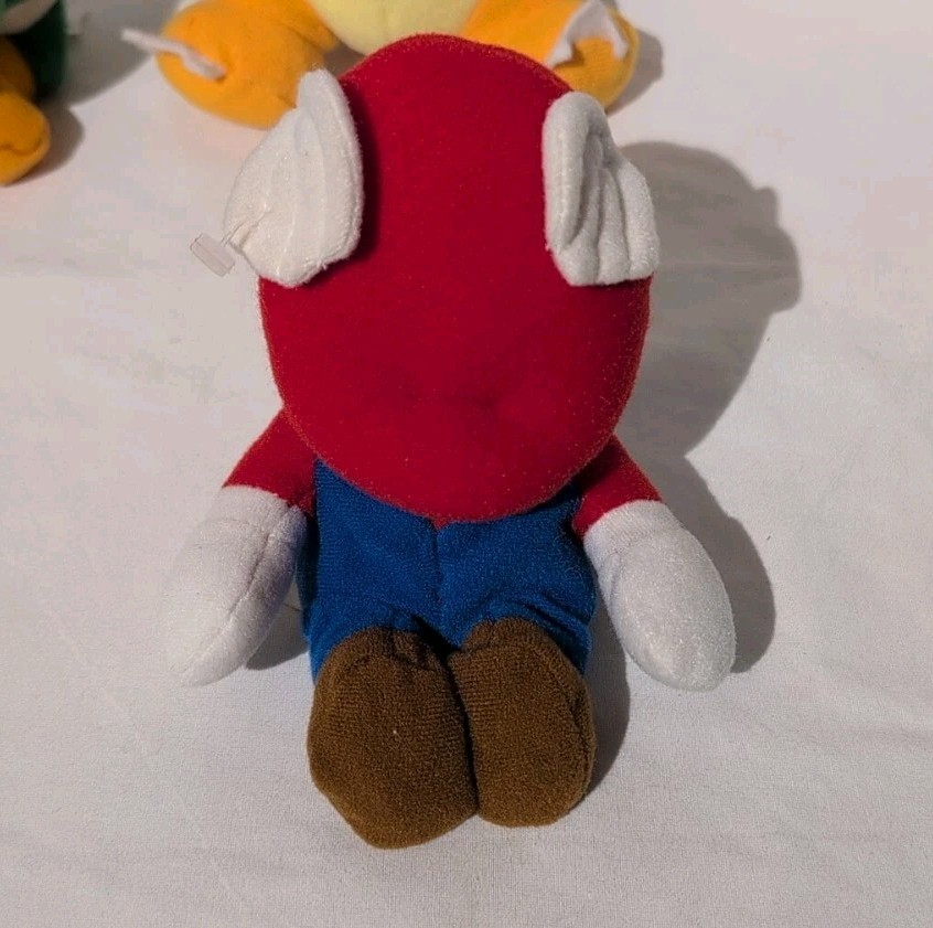 1997 BD&A Super Mario Bowser Mario & Yoshi Nintendo 64 Beanie Plushes
