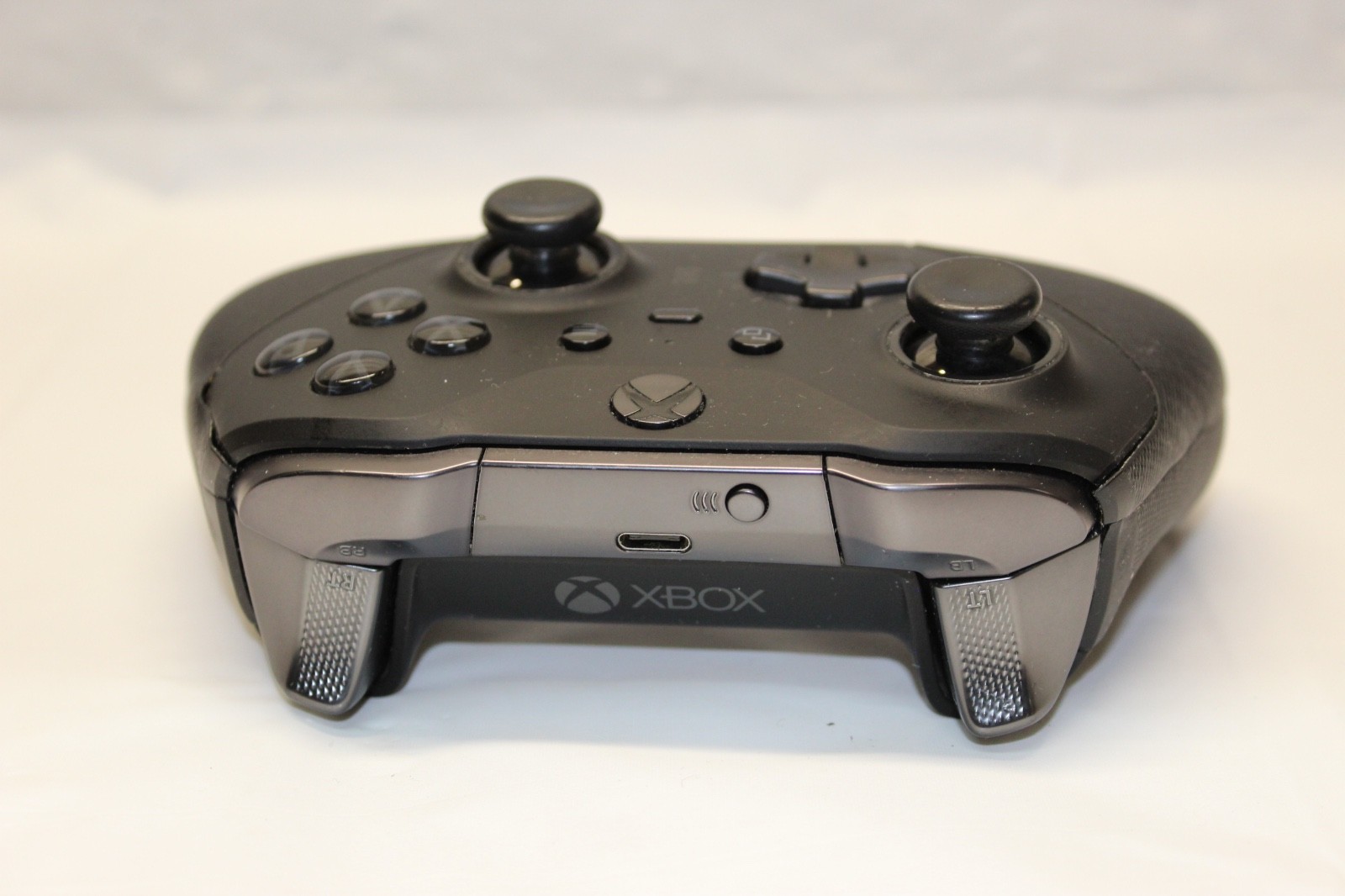 Microsoft Xbox Elite Series 2 Controller – Black – Works Great – L61