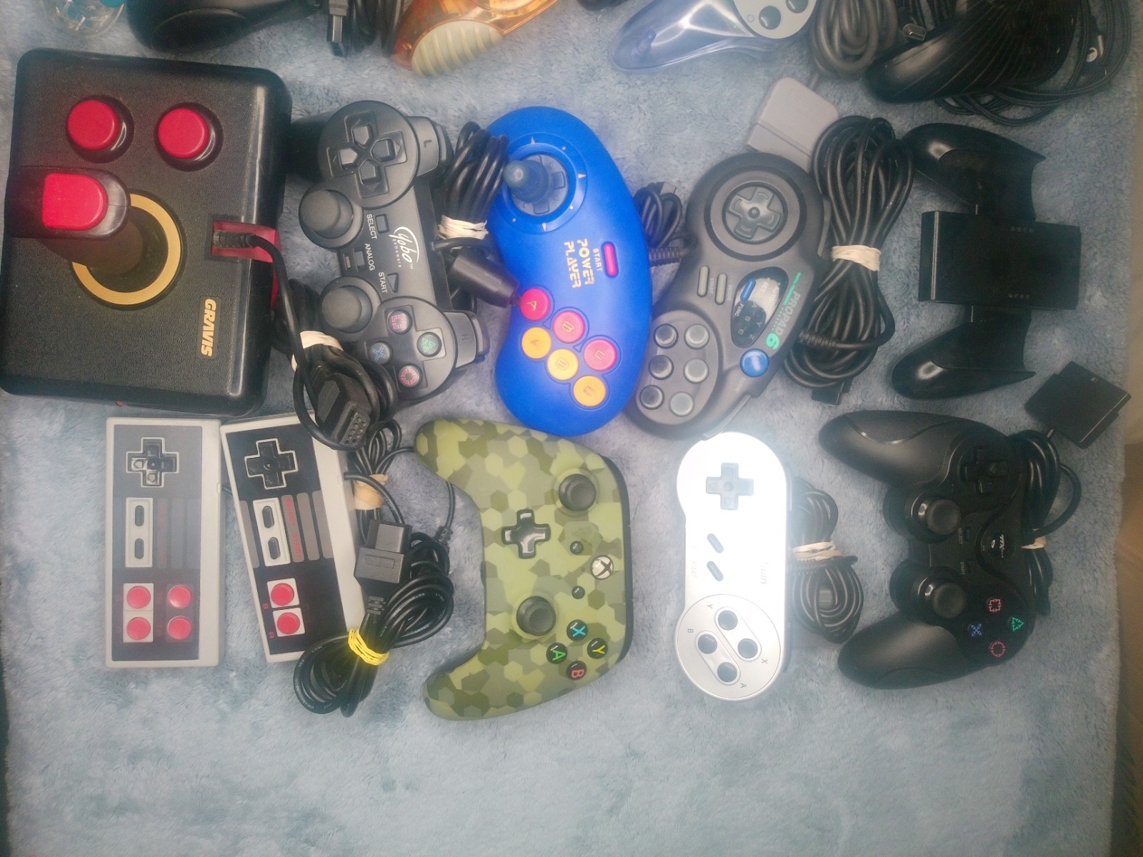 Lot of 19 Assorted Third Party XBOX one, Switch, PS2, NES, SNES , WII Tested