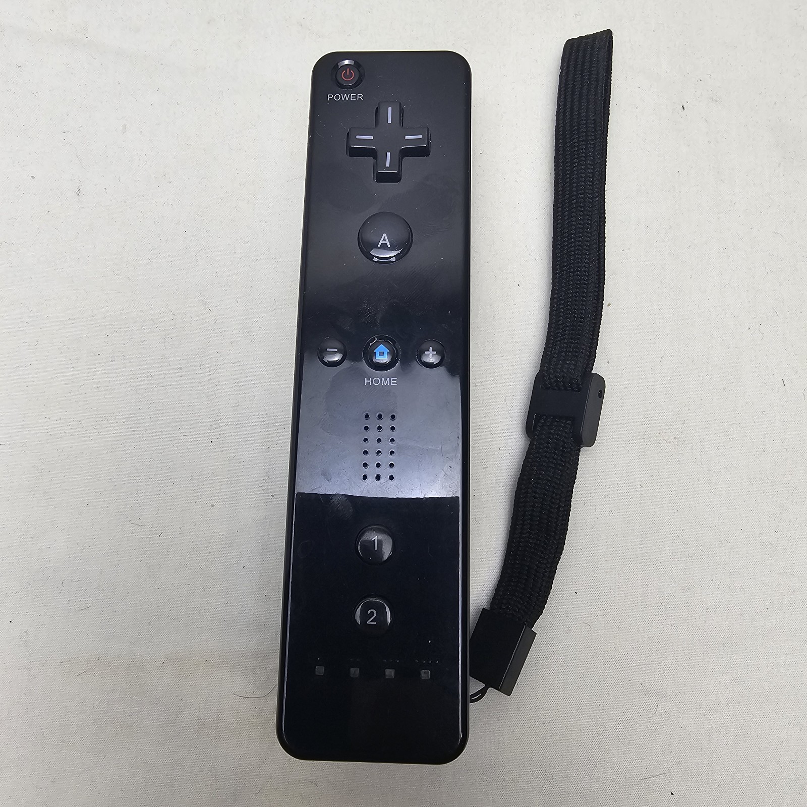 Nintendo Wii RVL-001 512 MB Home Console White with One Controller and Nunchuck
