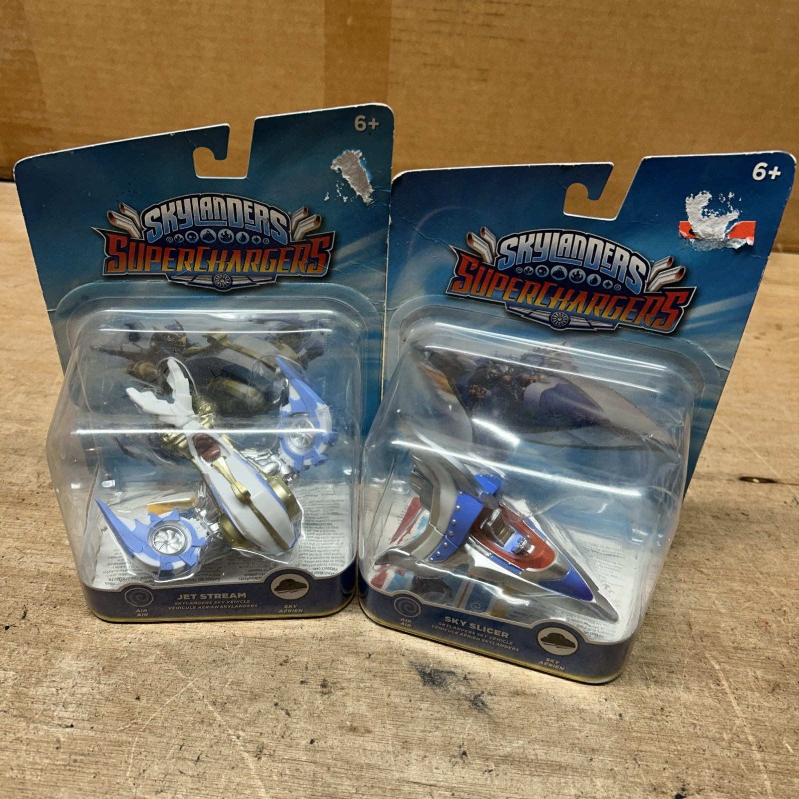 Skylanders SuperChargers Hurricane Jet-Vac & Jet Stream Sky Vehicle Brand New!